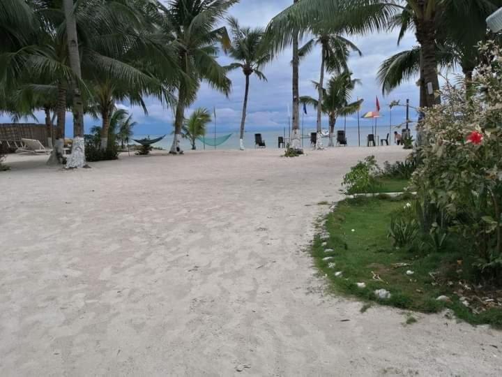 Rick's Paradise Reef Santa Fe (Cebu)