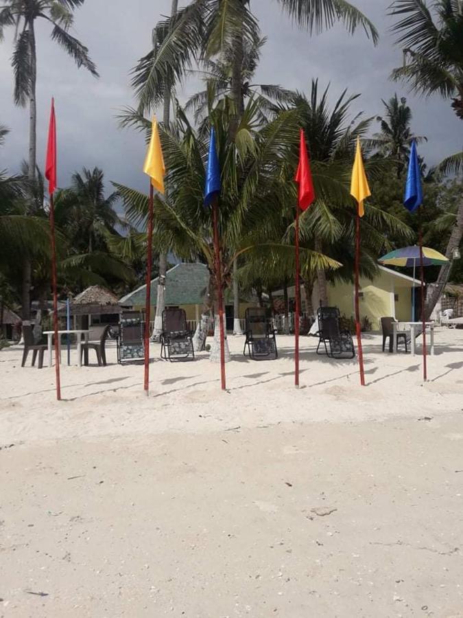 Rick's Paradise Reef Resort