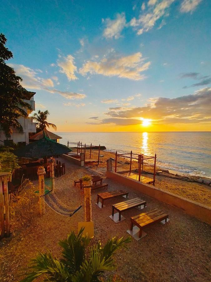 Bay Bar And Restaurant Hotel 3*