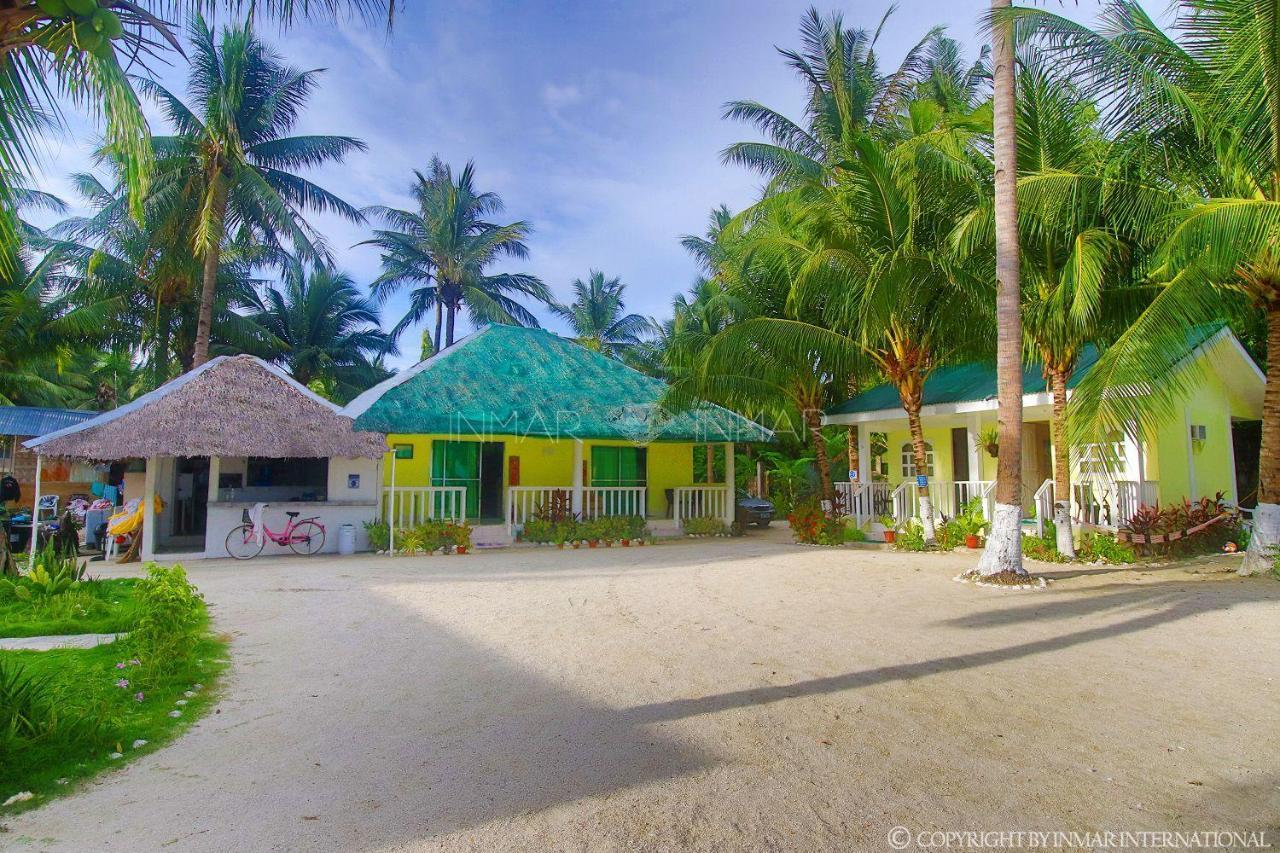 Rick's Paradise Reef Resort *