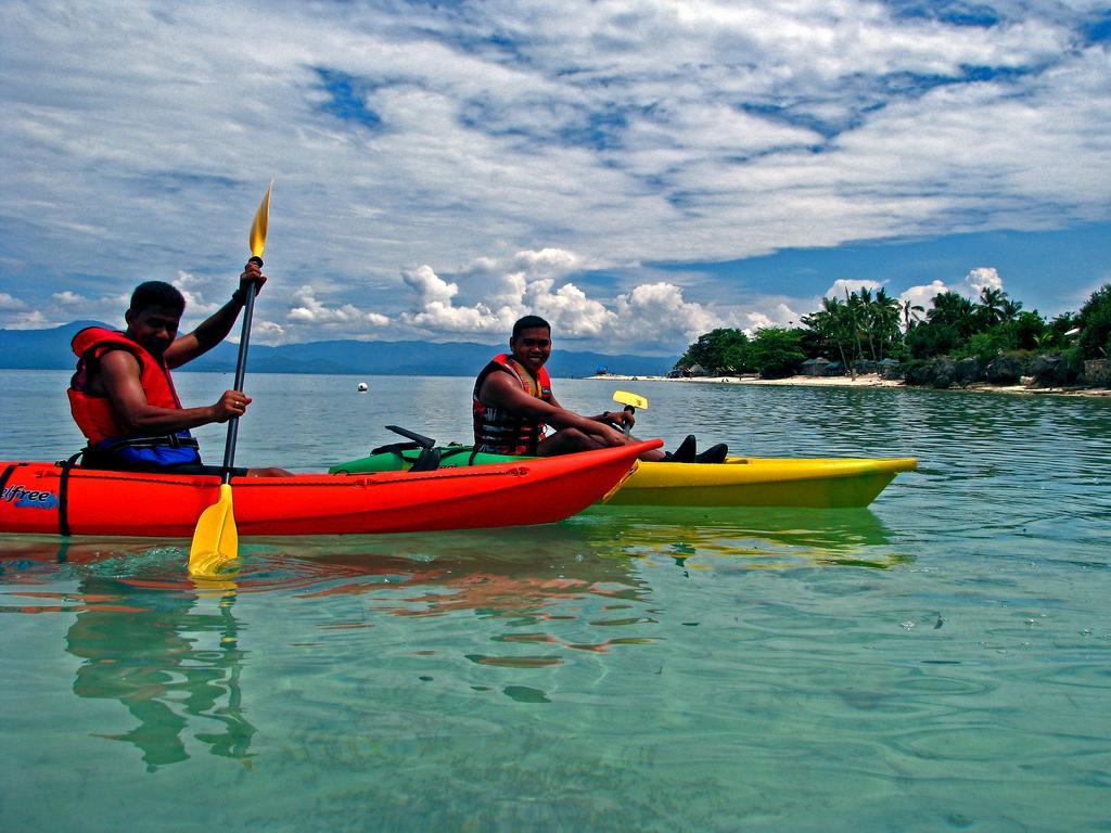 Dolphin House Resort 5*