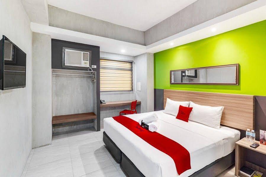 Hotel Reddoorz @ Jones Avenue Cebu