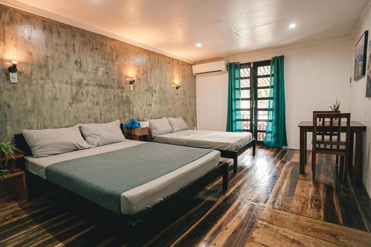 Okeanos Hotel