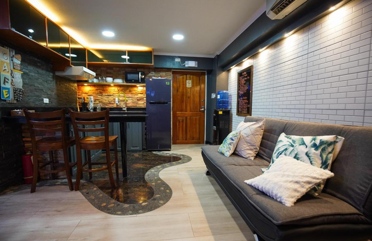 Clockworkorange Luxury Suites With Netflix Lapu-Lapu City