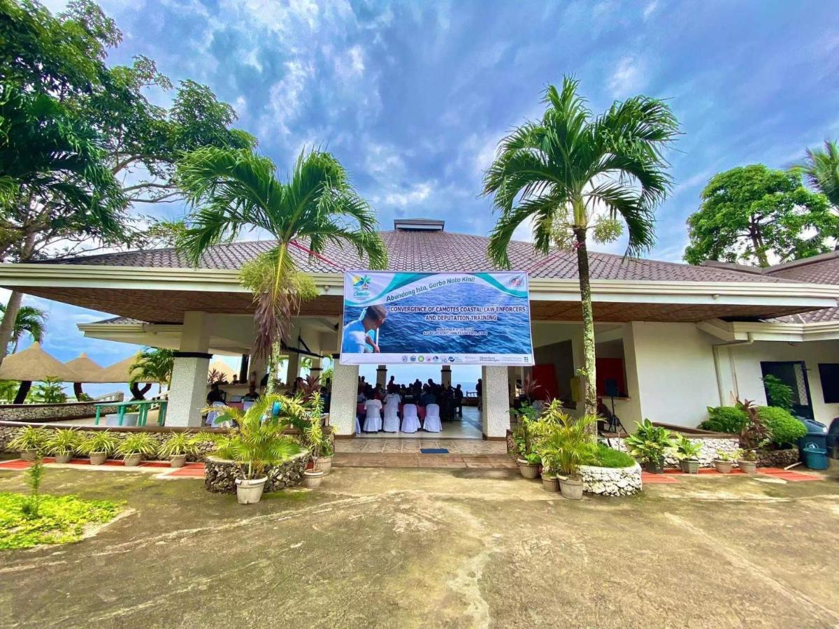 Hotel Azure Camotes San Francisco (Cebu)