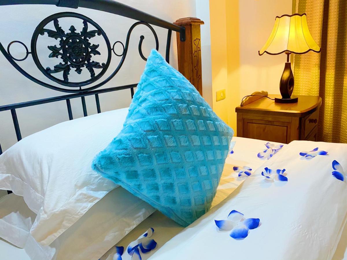 Hotel Azure Camotes San Francisco (Cebu)