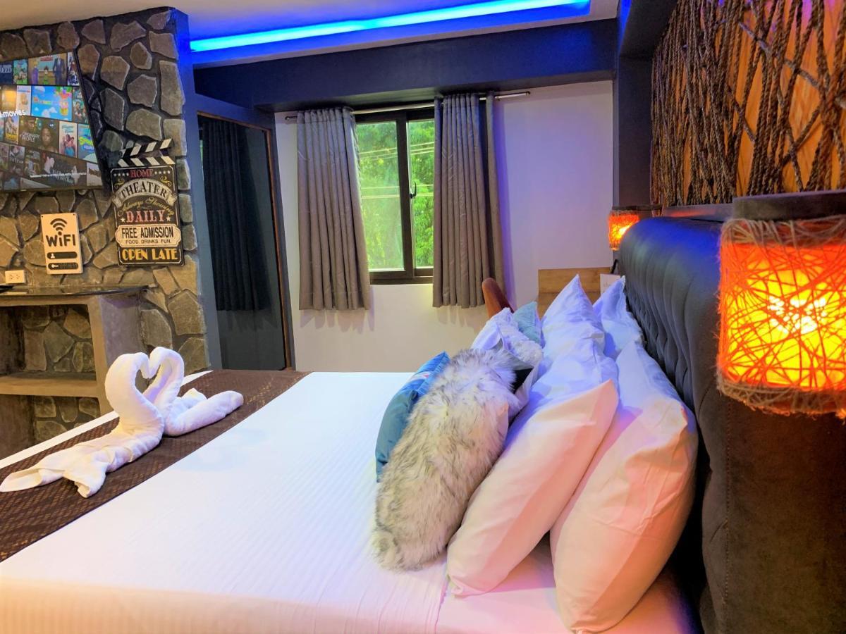 Clockworkorange Luxury Suites With Netflix Apartment *