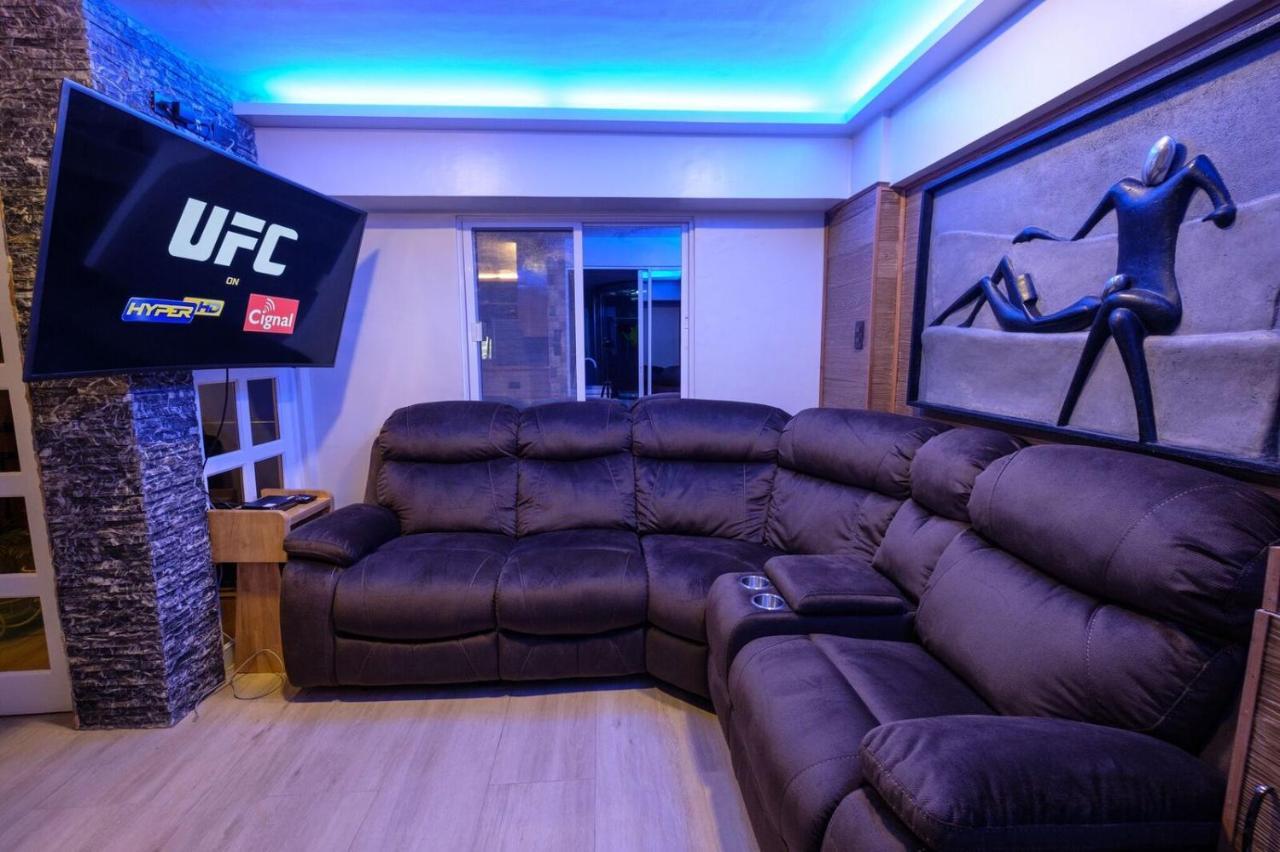 Clockworkorange Luxury Suites With Netflix *
