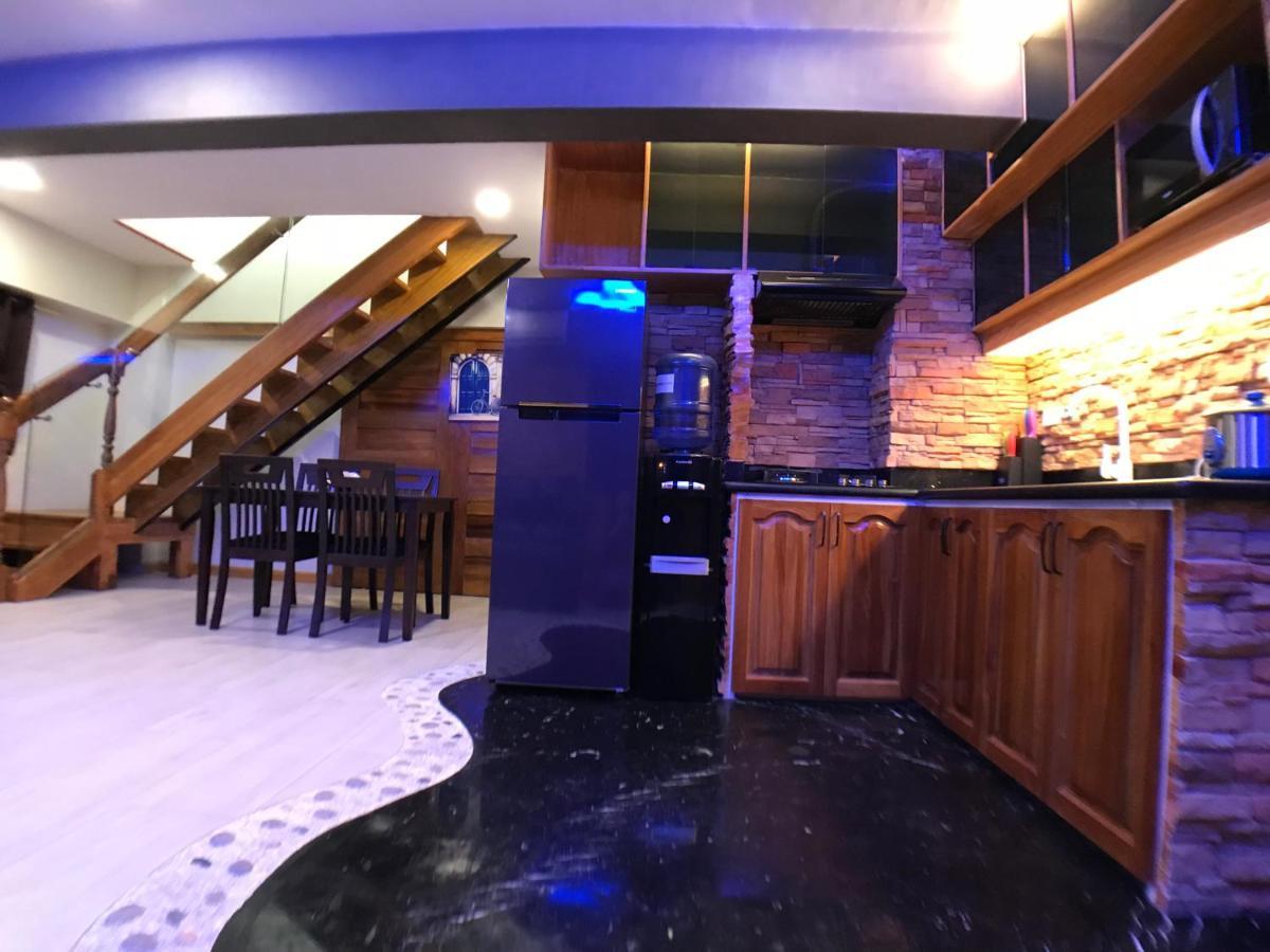Apartment Clockworkorange Luxury Suites With Netflix Lapu-Lapu City