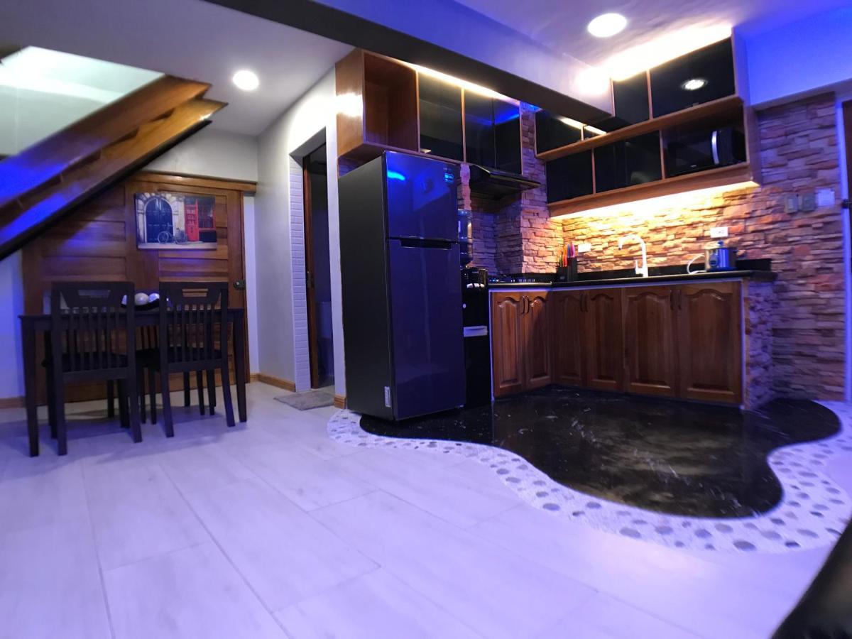 Apartment Clockworkorange Luxury Suites With Netflix
