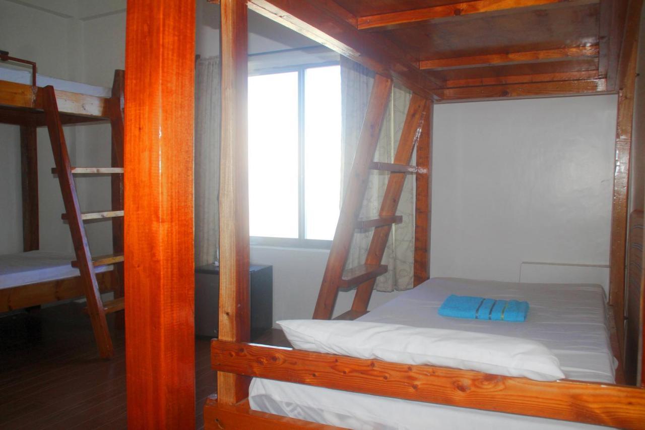 Hotel Bay Bar And Restaurant 3*
