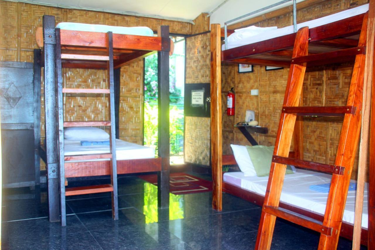 Bay Bar And Restaurant Hotel Oslob