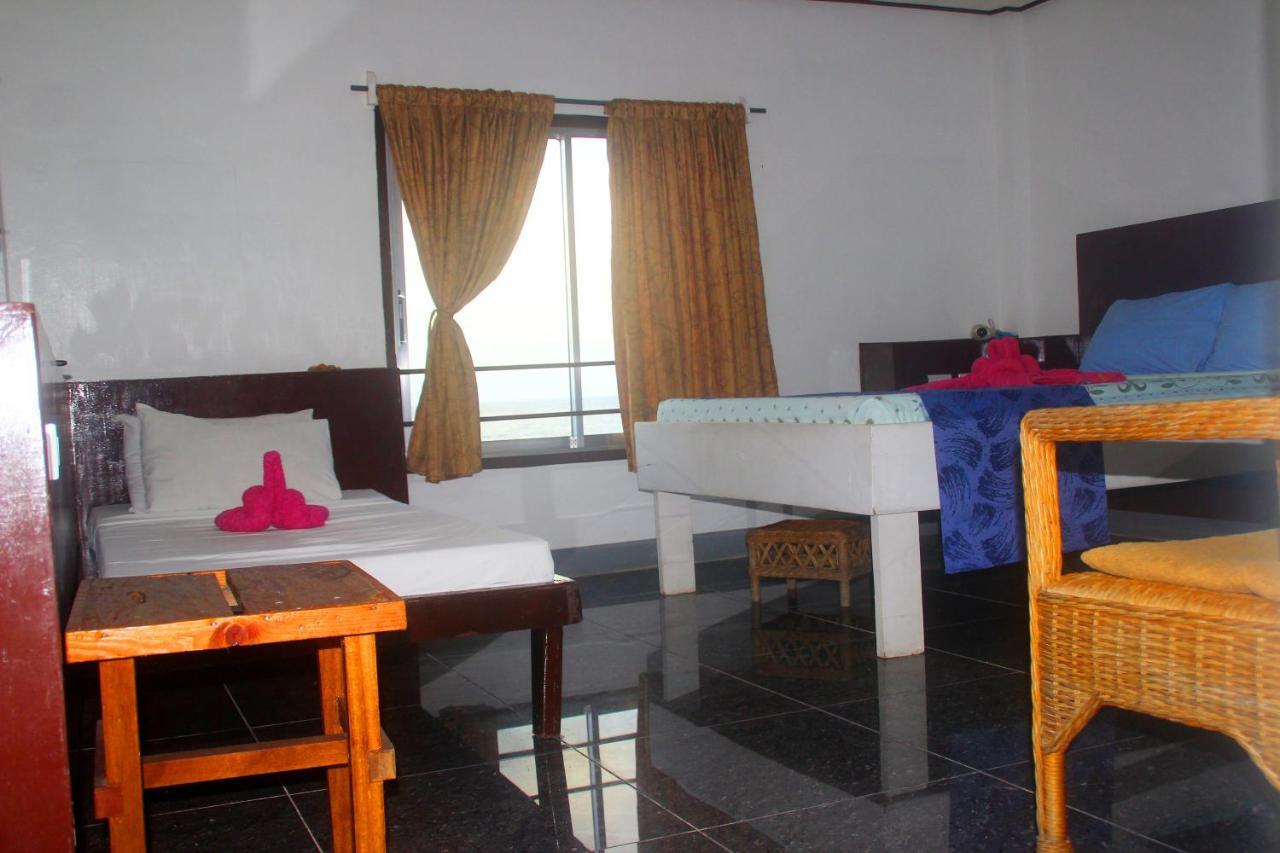 Hotel Bay Bar And Restaurant