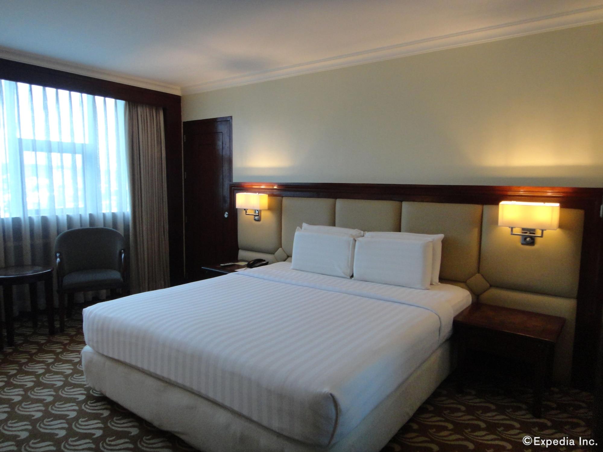Hotel Parklane International