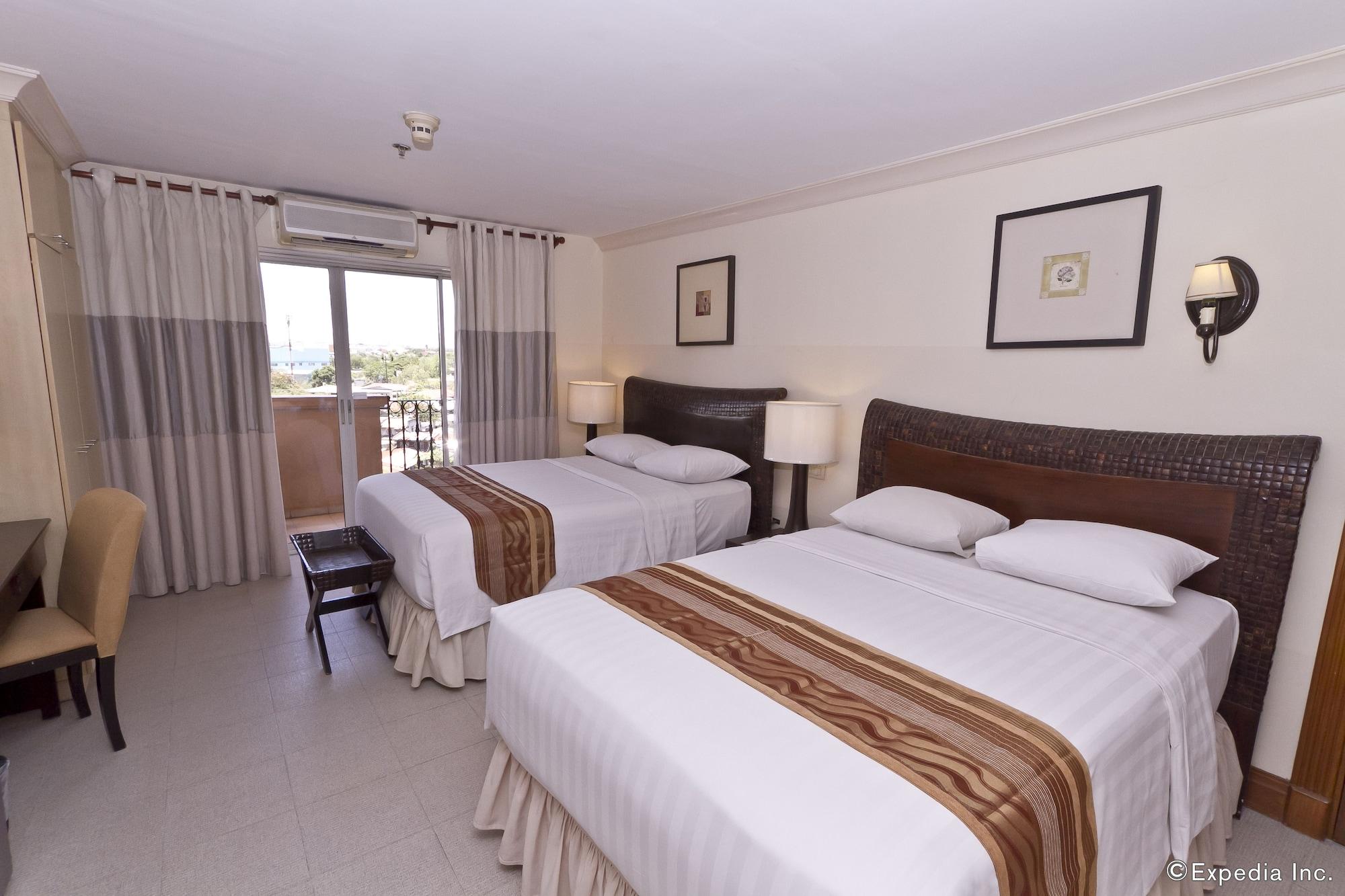 Crown Regency Mactan 4* Lapu-Lapu City