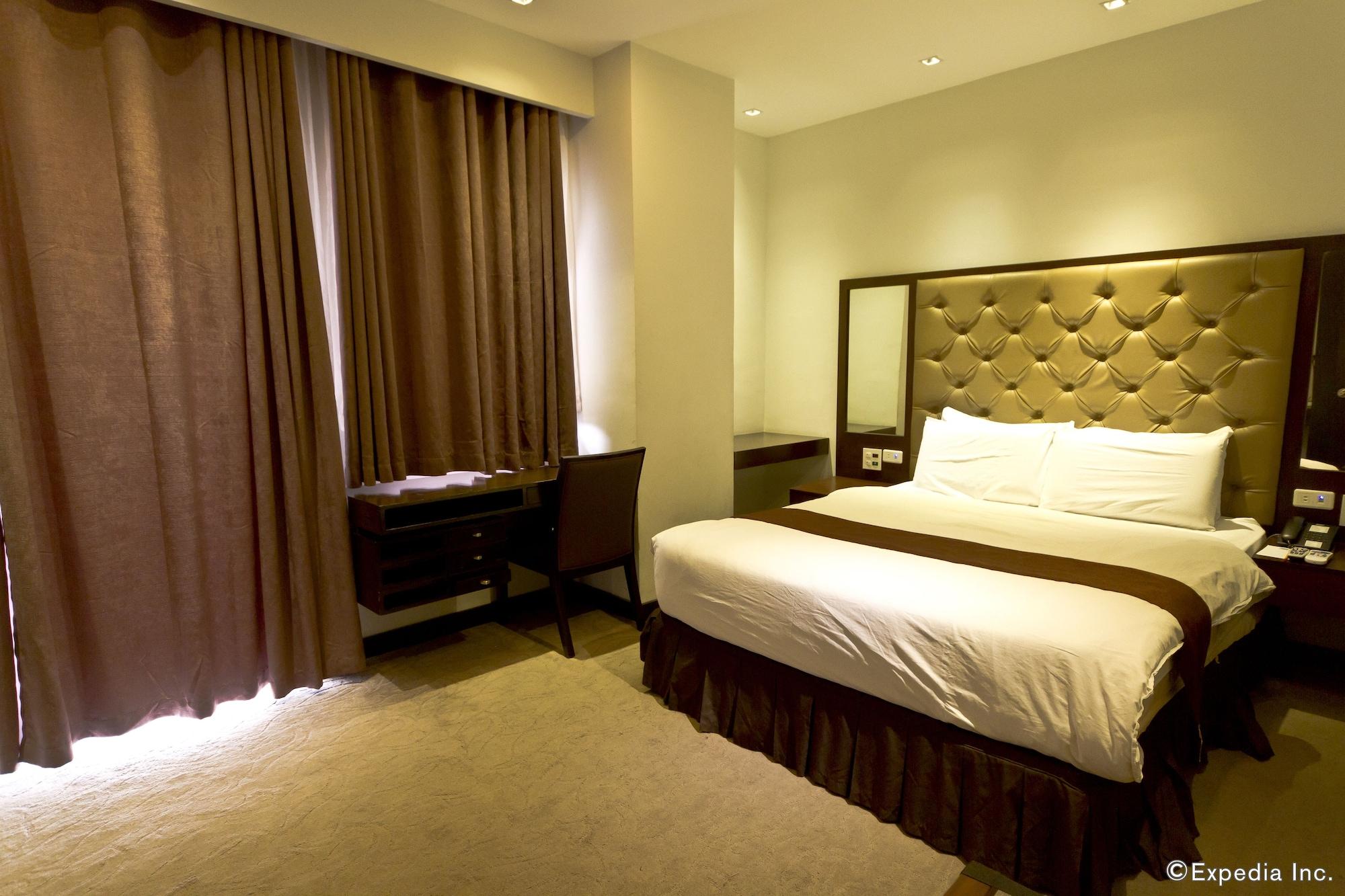 Castle Peak Hotel Cebu