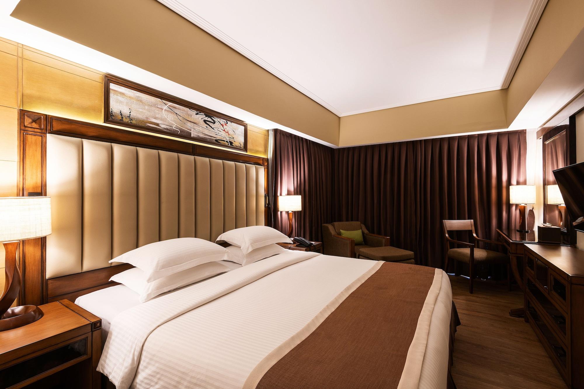 Jpark Island & Waterpark Cebu 5*