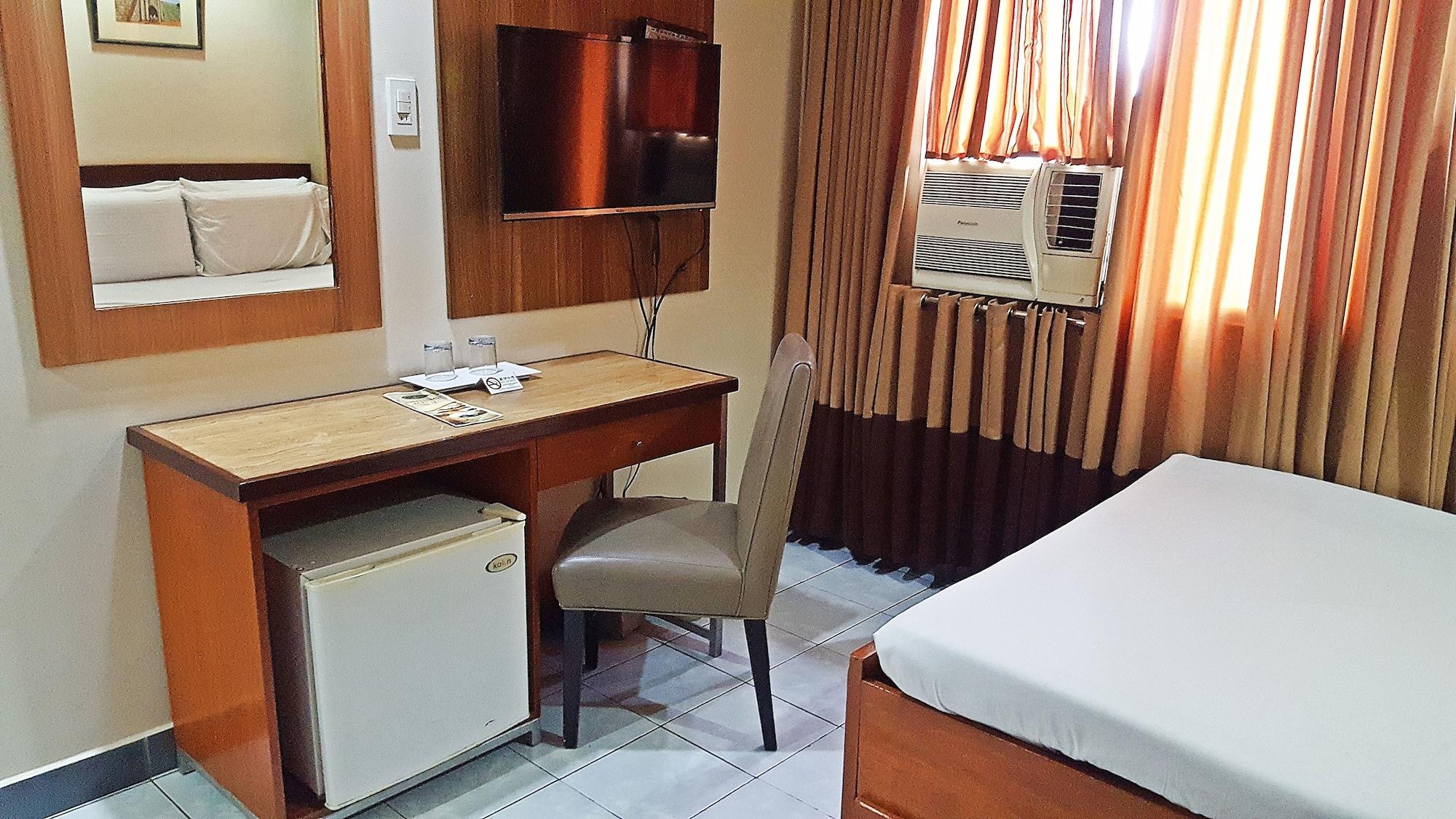 Golden Valley Hotel 2*
