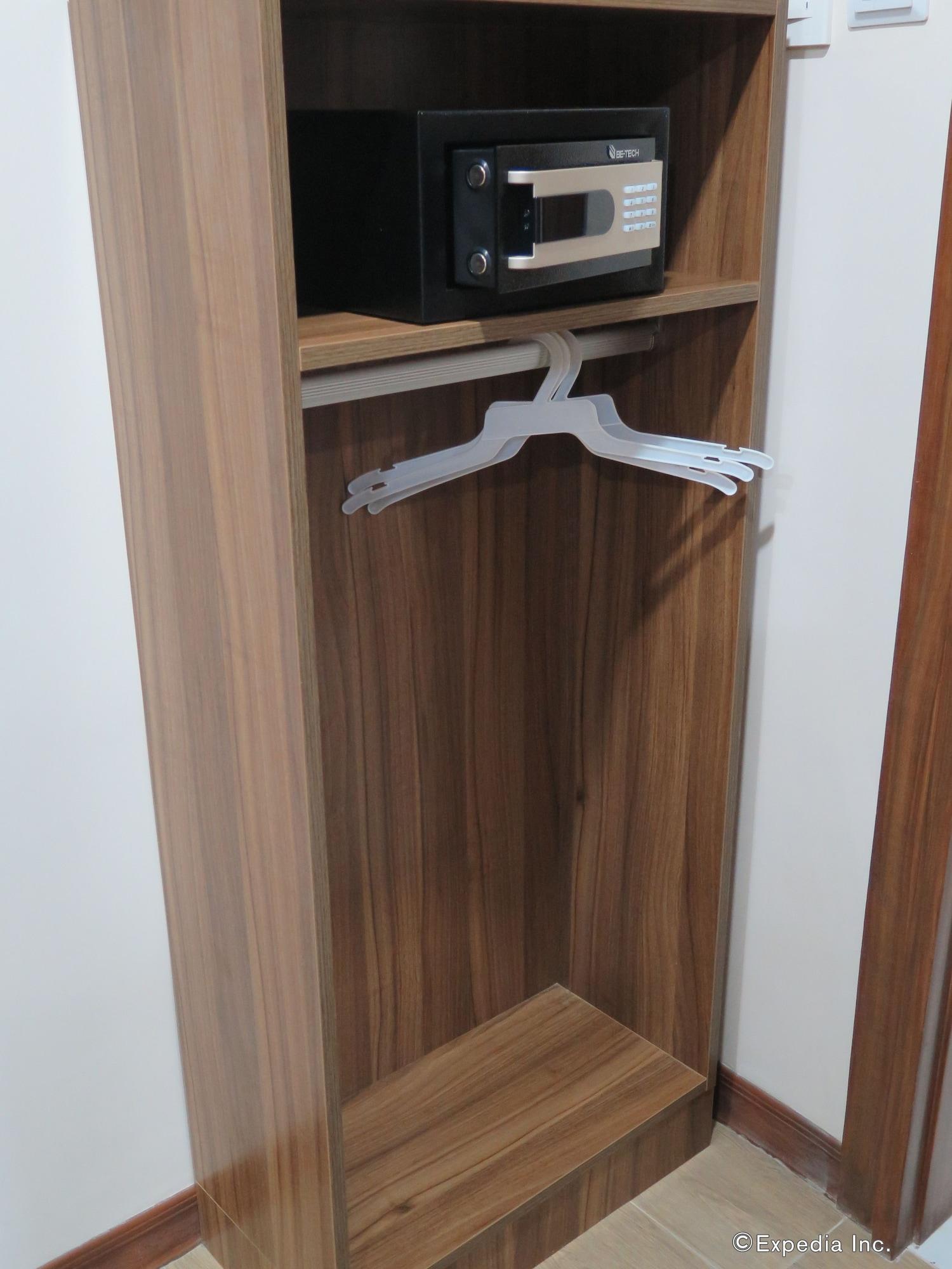 S & Residences 2*