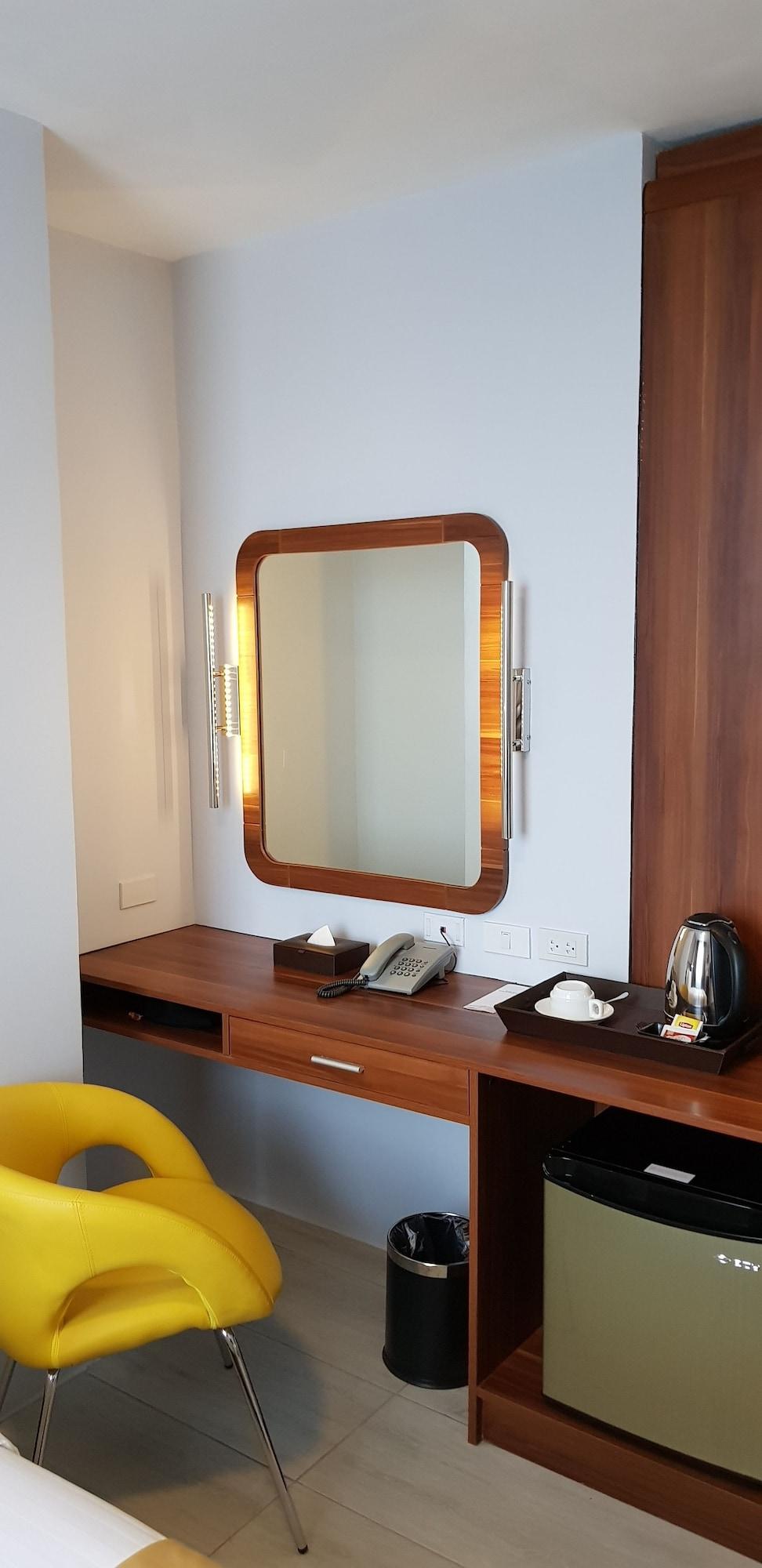 Hotel One & Cebu