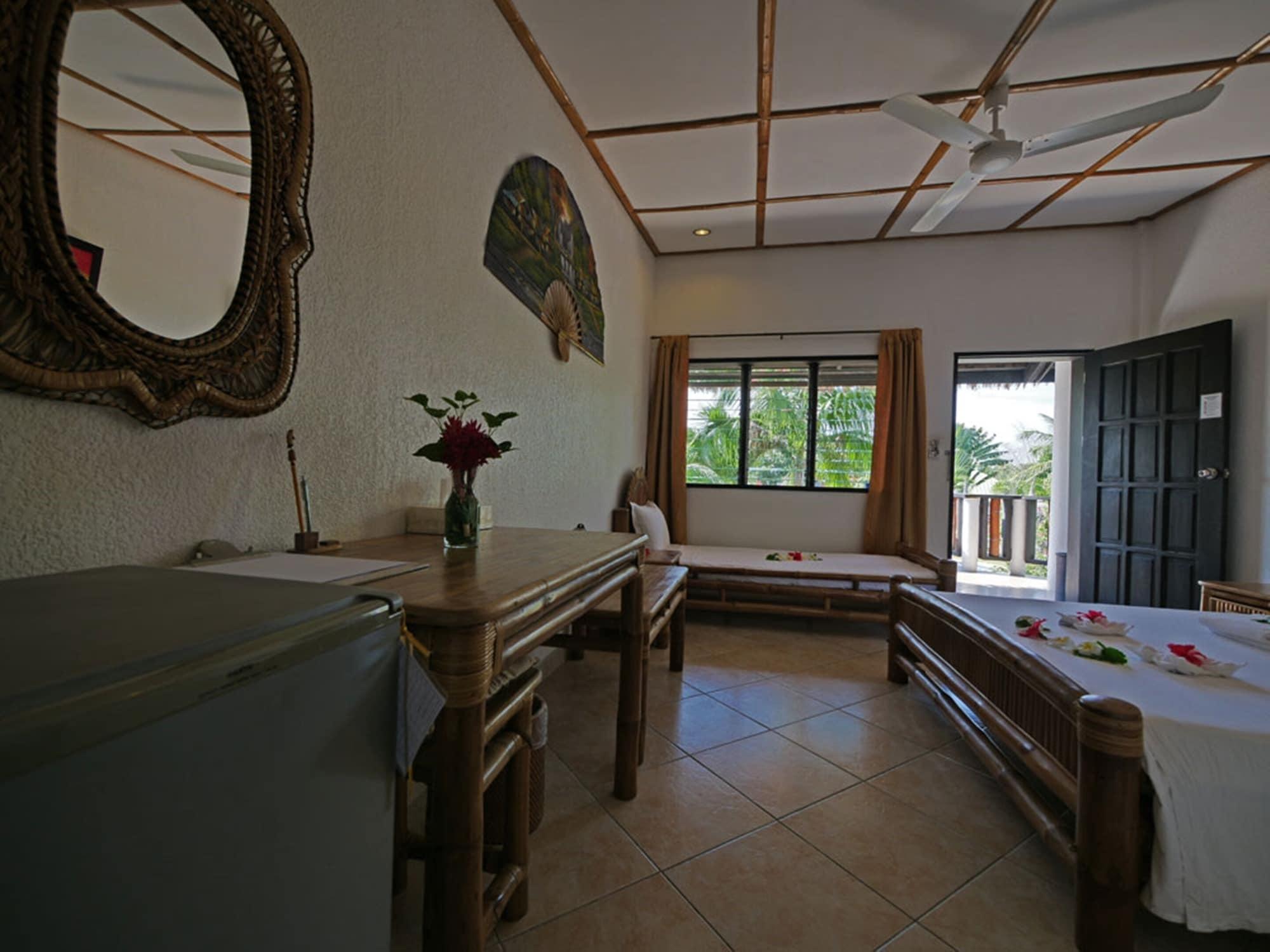 Resort Dolphin House Moalboal