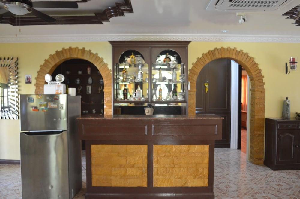 Kim Beatriz Compound