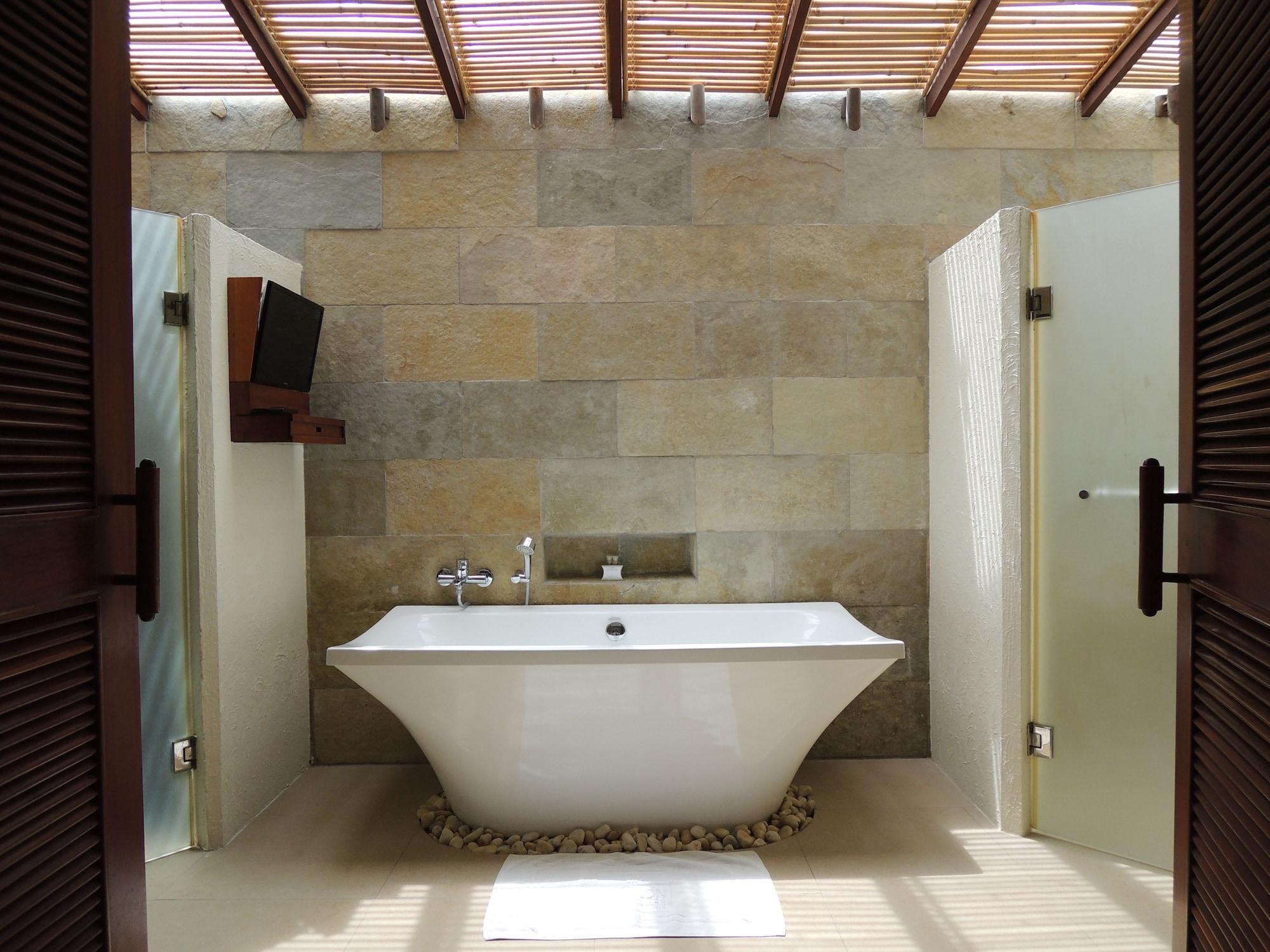 Bluewater Resort Sumilon Island