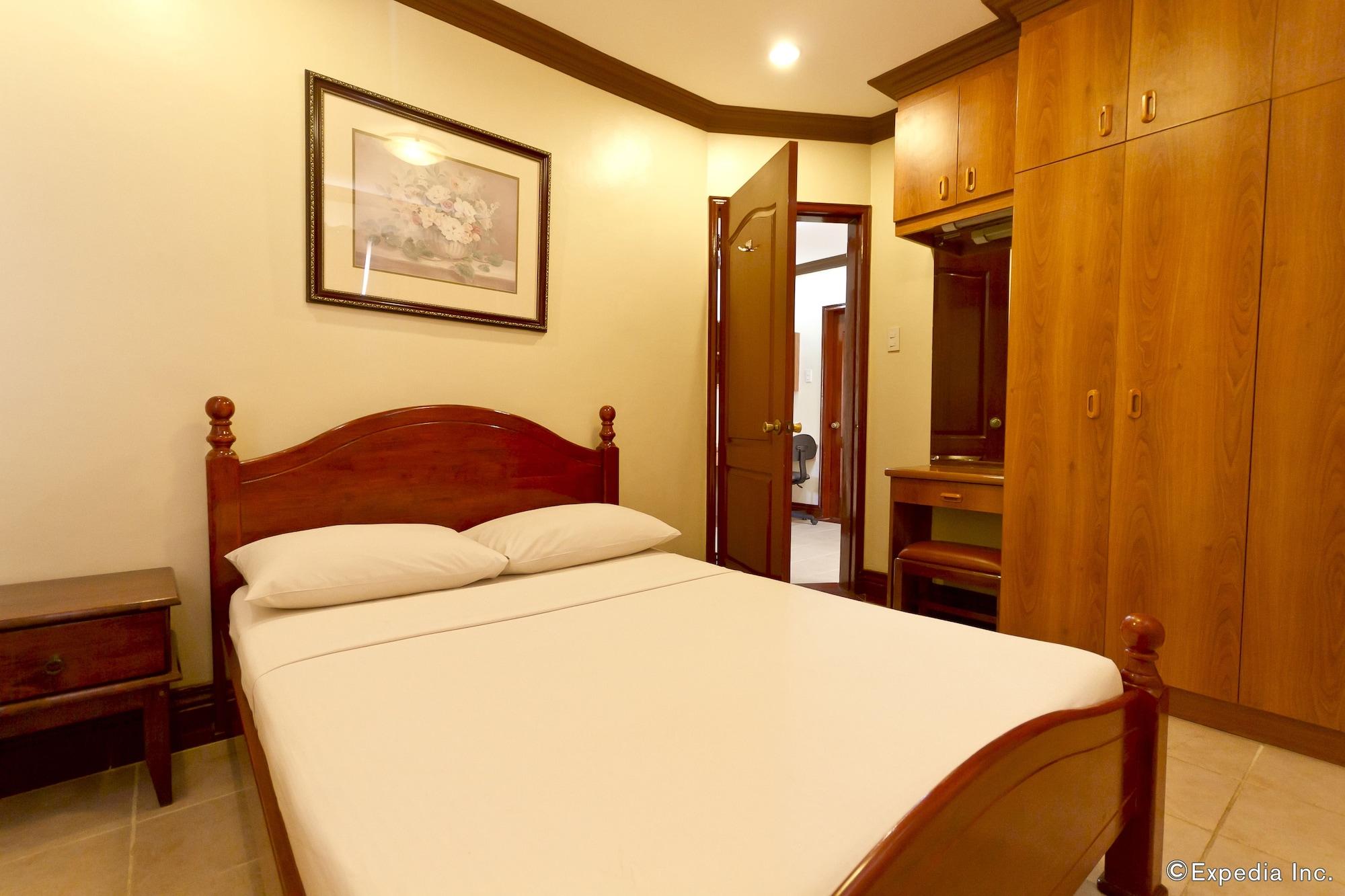 Hotel Crown Regency Mactan Lapu-Lapu City