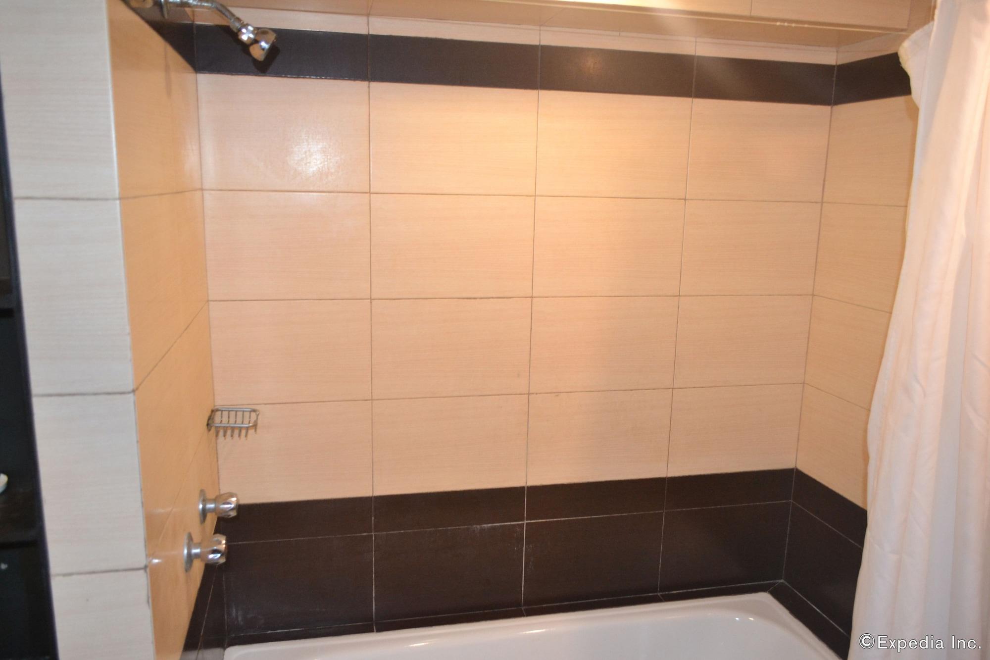 Hotel Lancaster Cebu 3*