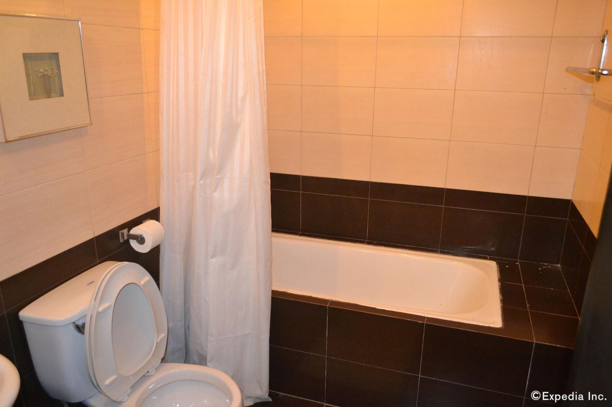 Lancaster Cebu 3* Lapu-Lapu City
