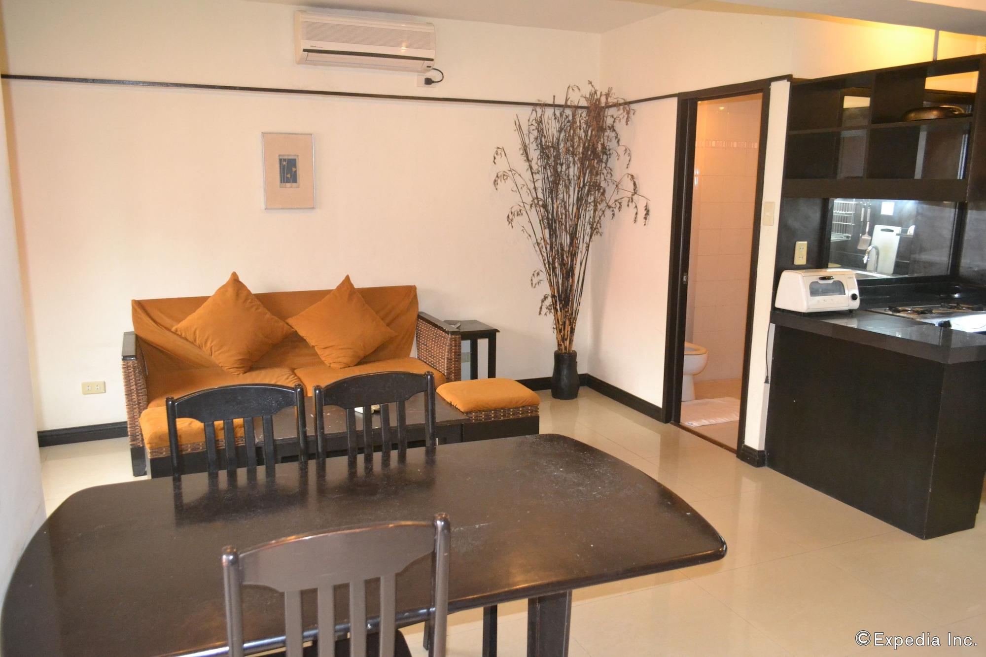 Hotel Lancaster Cebu 3*