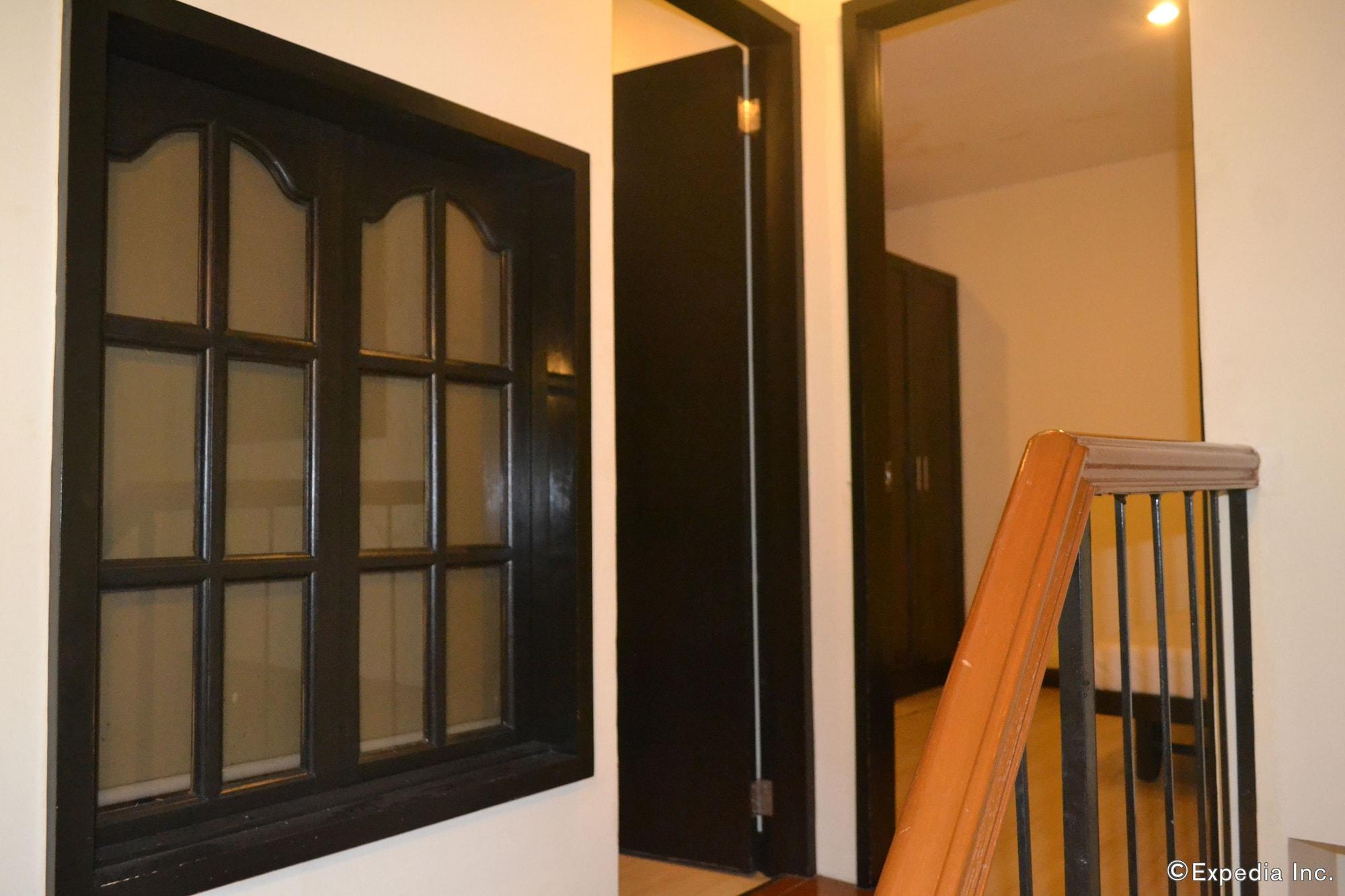 Lancaster Cebu 3*