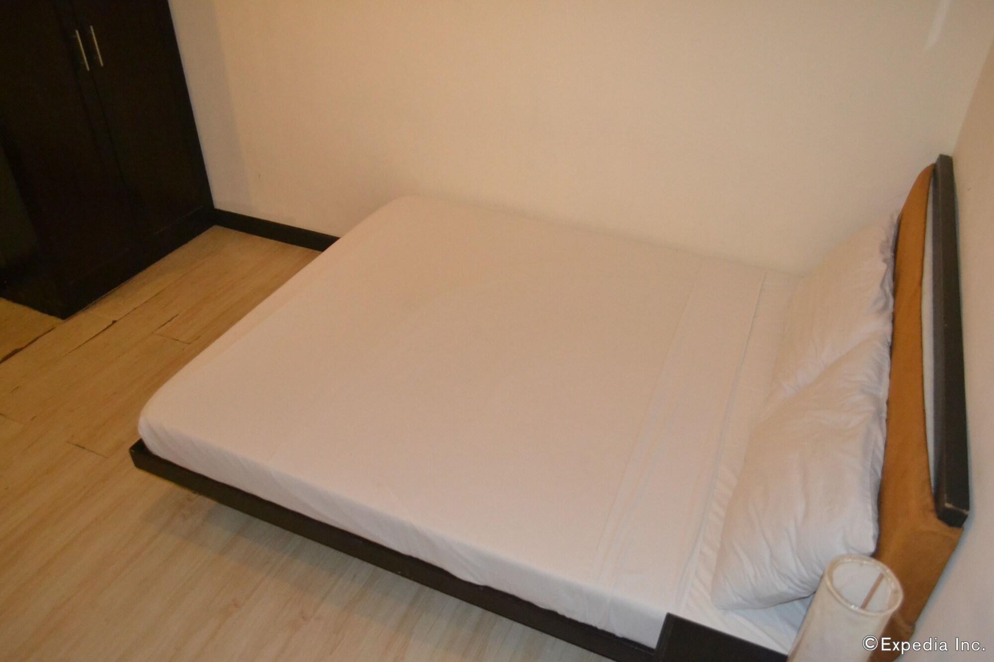 Lancaster Cebu Hotel 3*