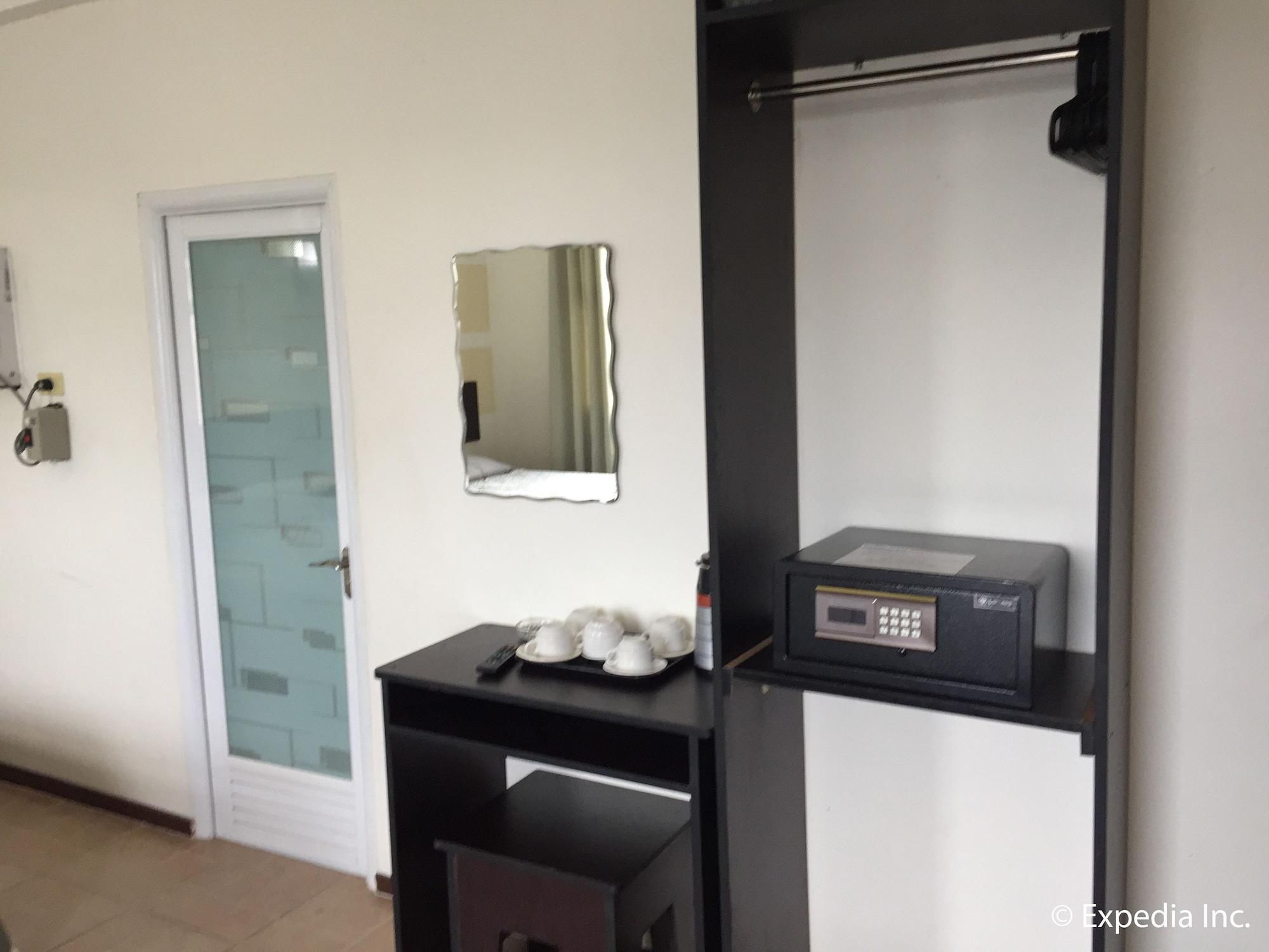 Hotel Metro Park Mandaue 2*