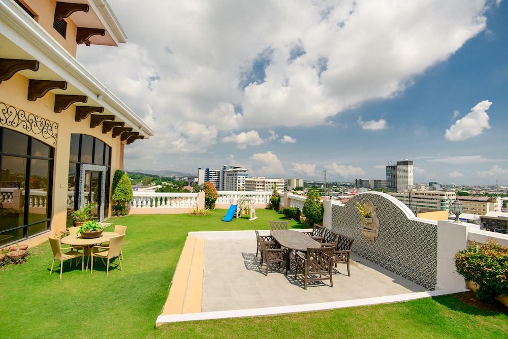 Sta Barbara Aparthotel 3*