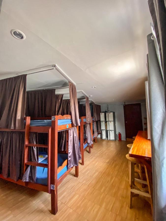 West Coast House Hotel
