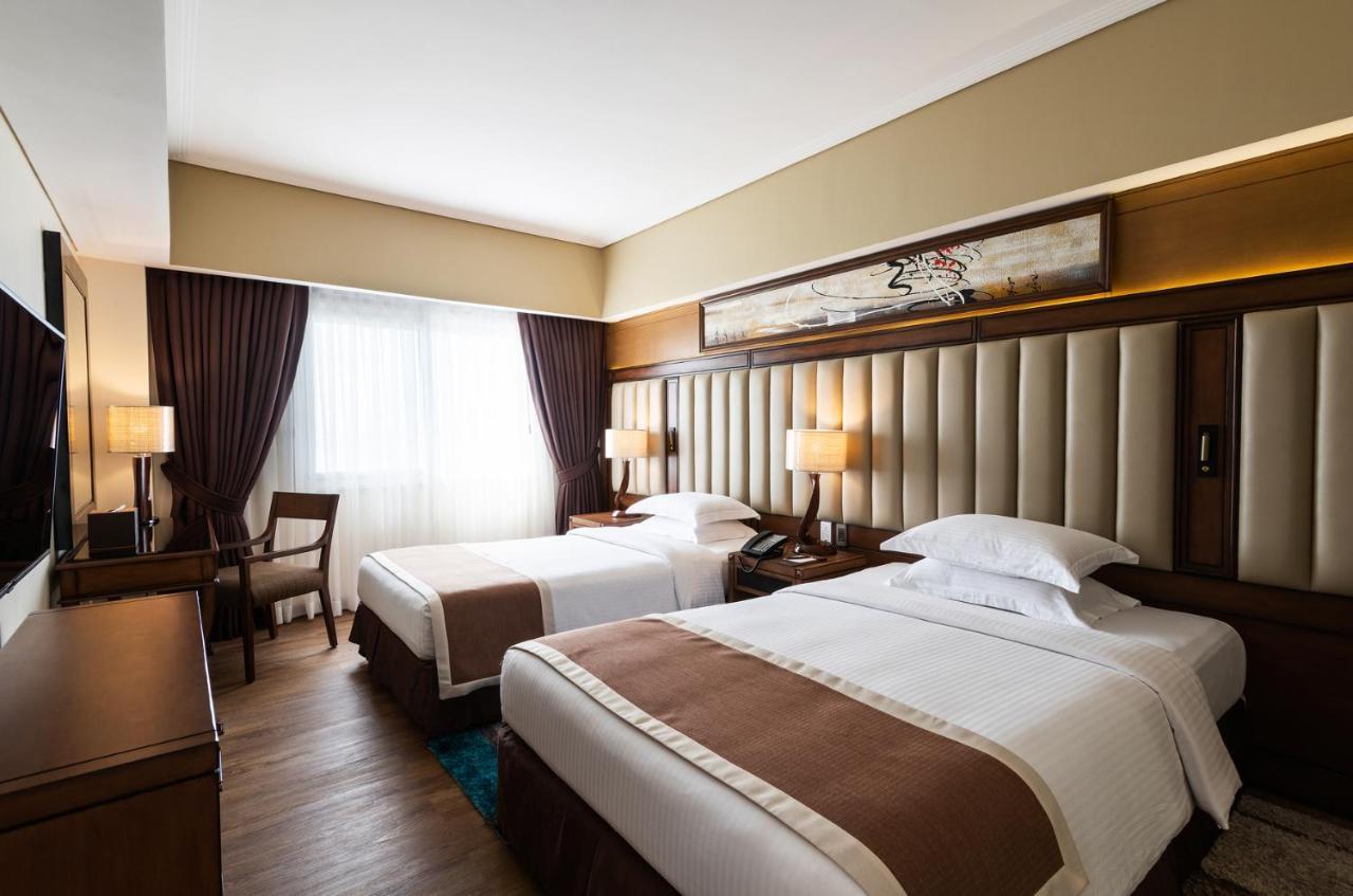Jpark Island & Waterpark Cebu Resort 5*