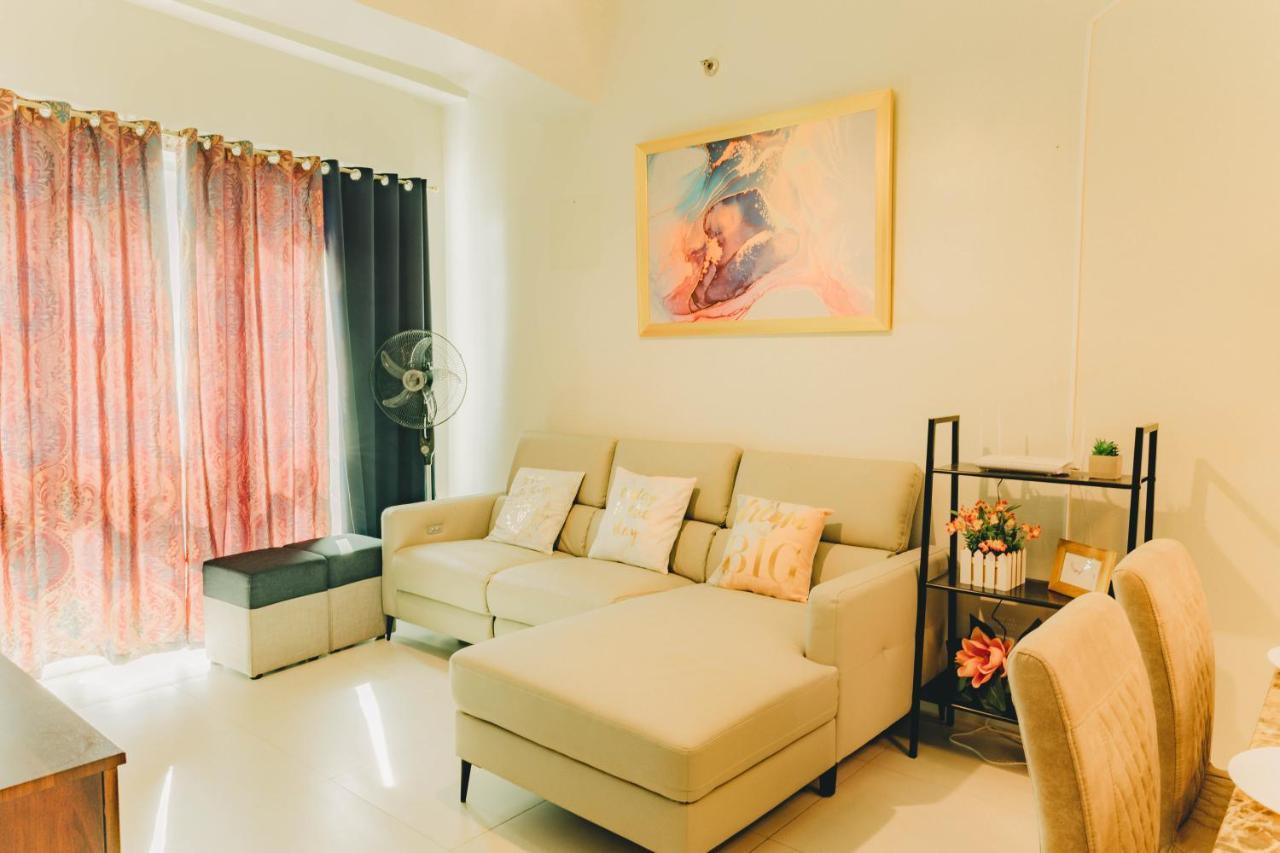 Ayala Mall 10mins Walk & Pool * Cebu