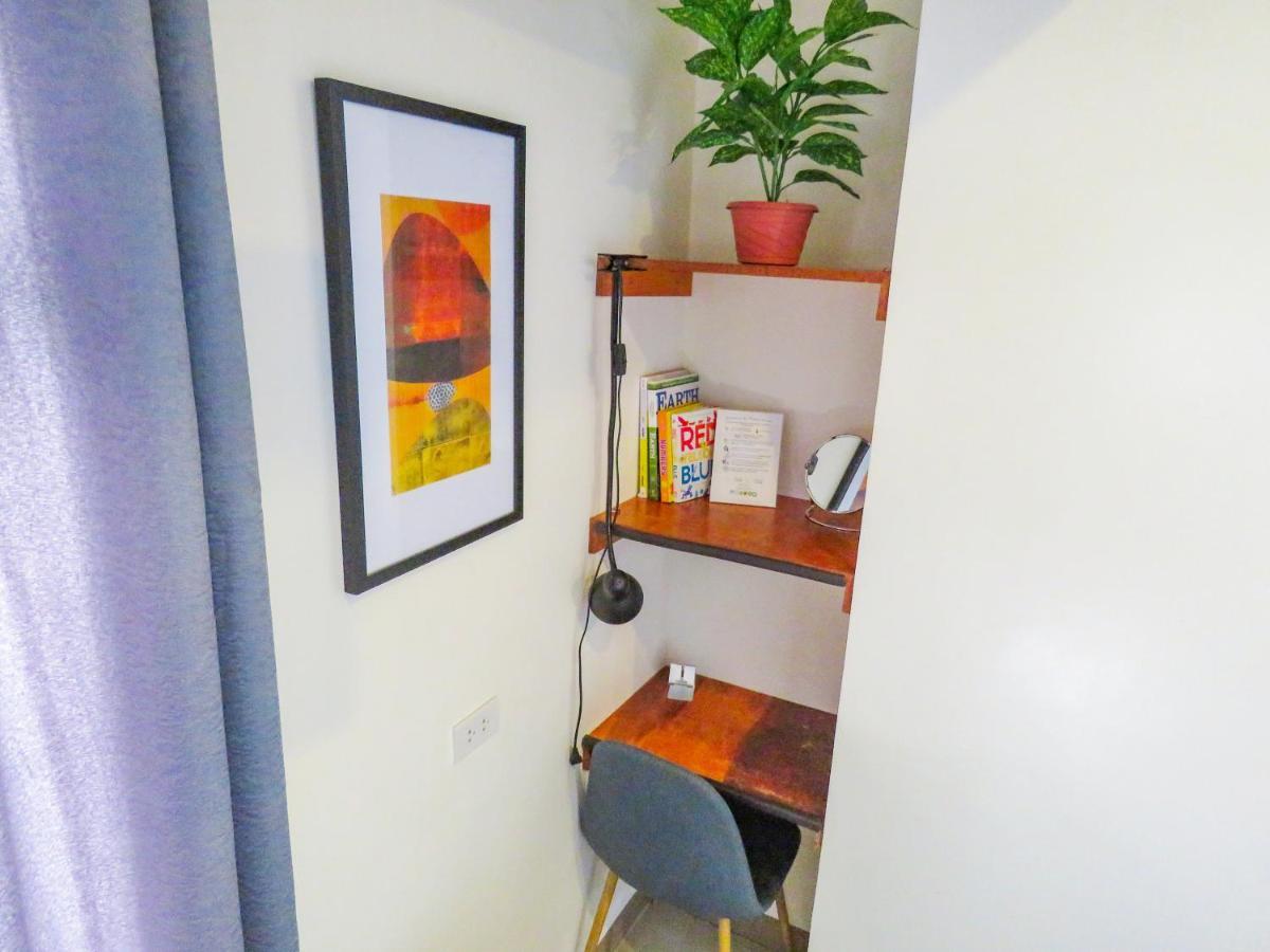 Mabolo Garden Flats Poolside Unit *