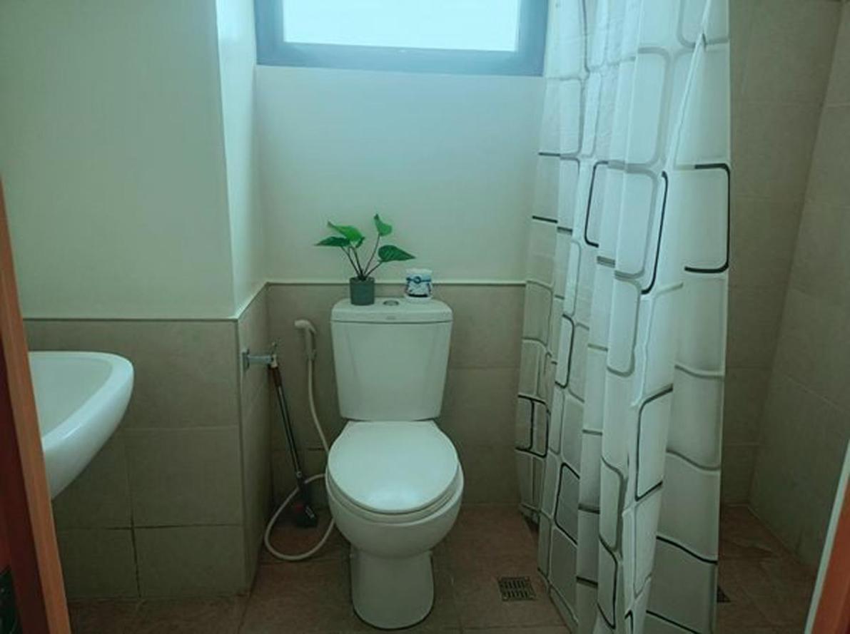 Free Wi-fi And Pool Persimmon Apartment Cebu