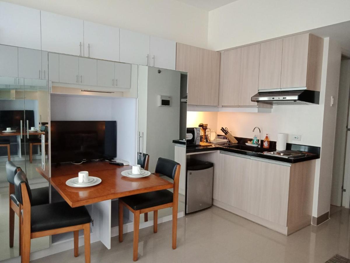 Mabolo Garden Flat A8 Free Rooftop Infinity Pool Aparthotel *
