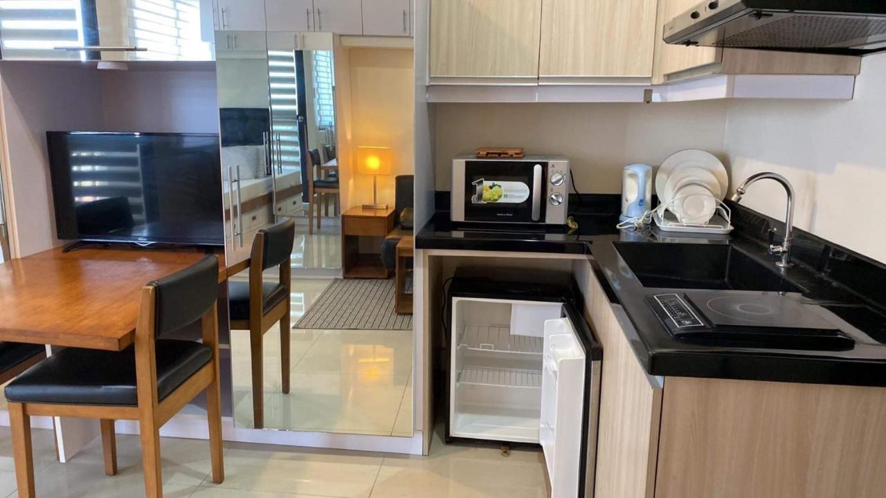 Mabolo Garden Flat A8 Free Rooftop Infinity Pool Aparthotel