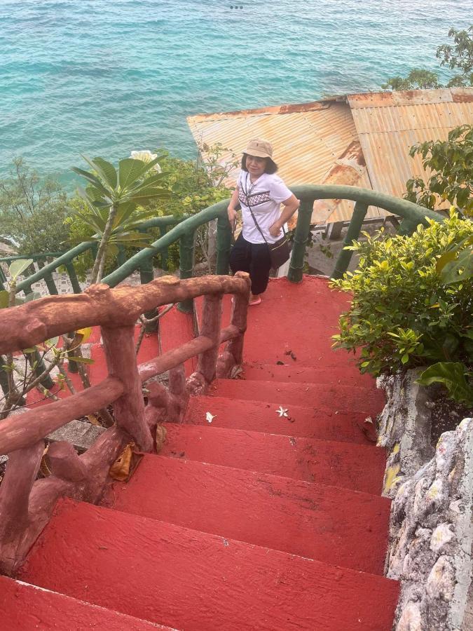 Sandra's House Oslob