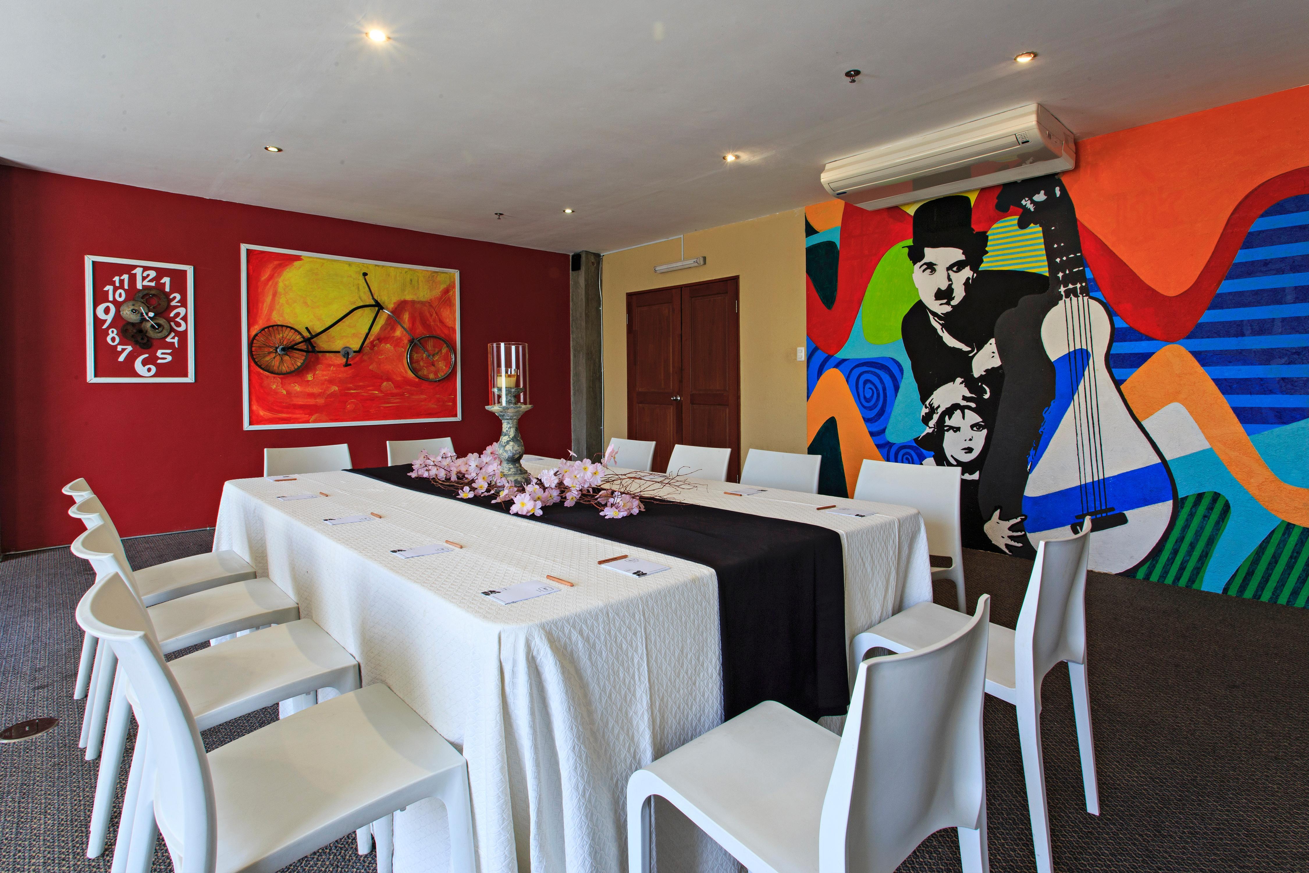 The Henry - Multi-use Hotel