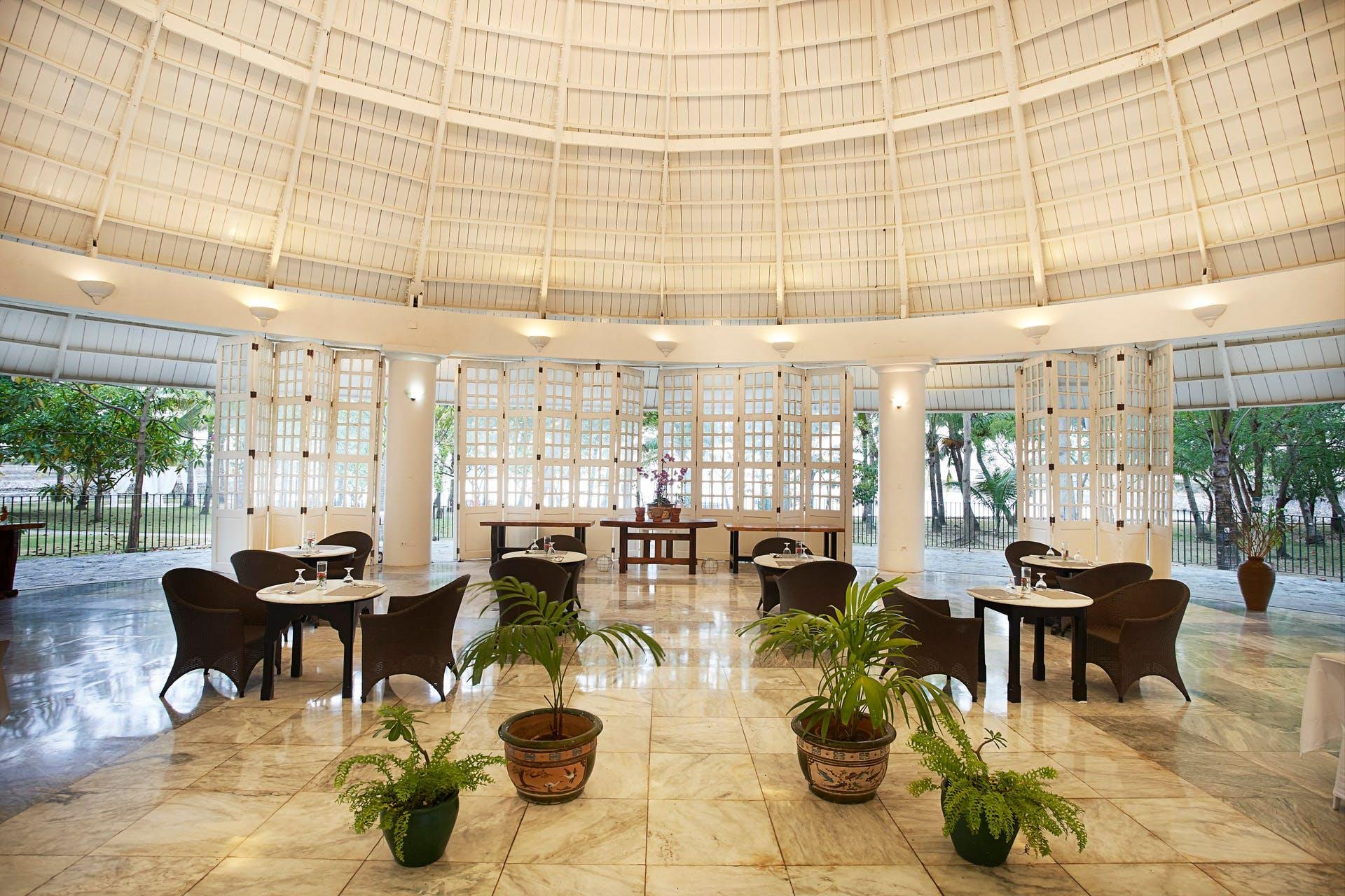 Cordova Reef Village Resort 4*