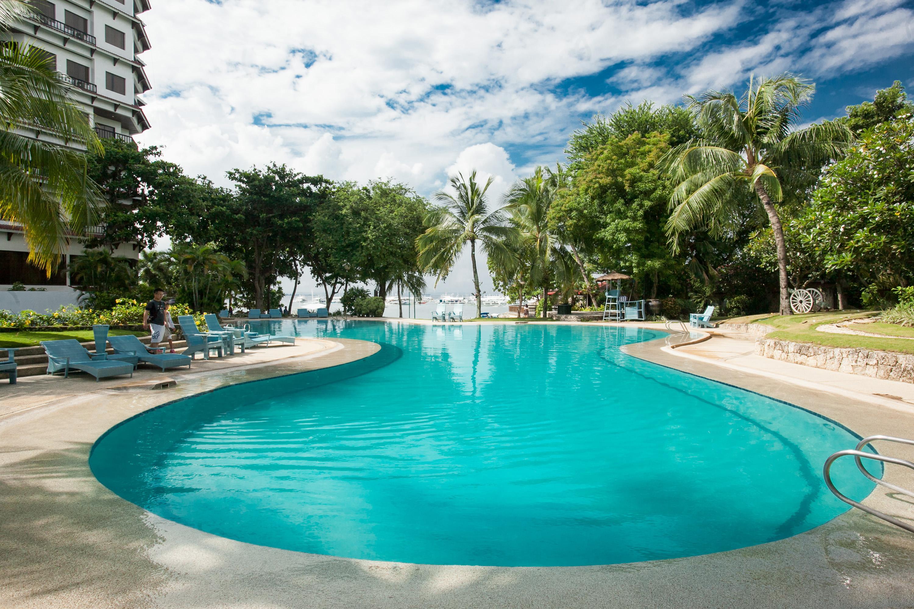Resort Cebu White Sands And