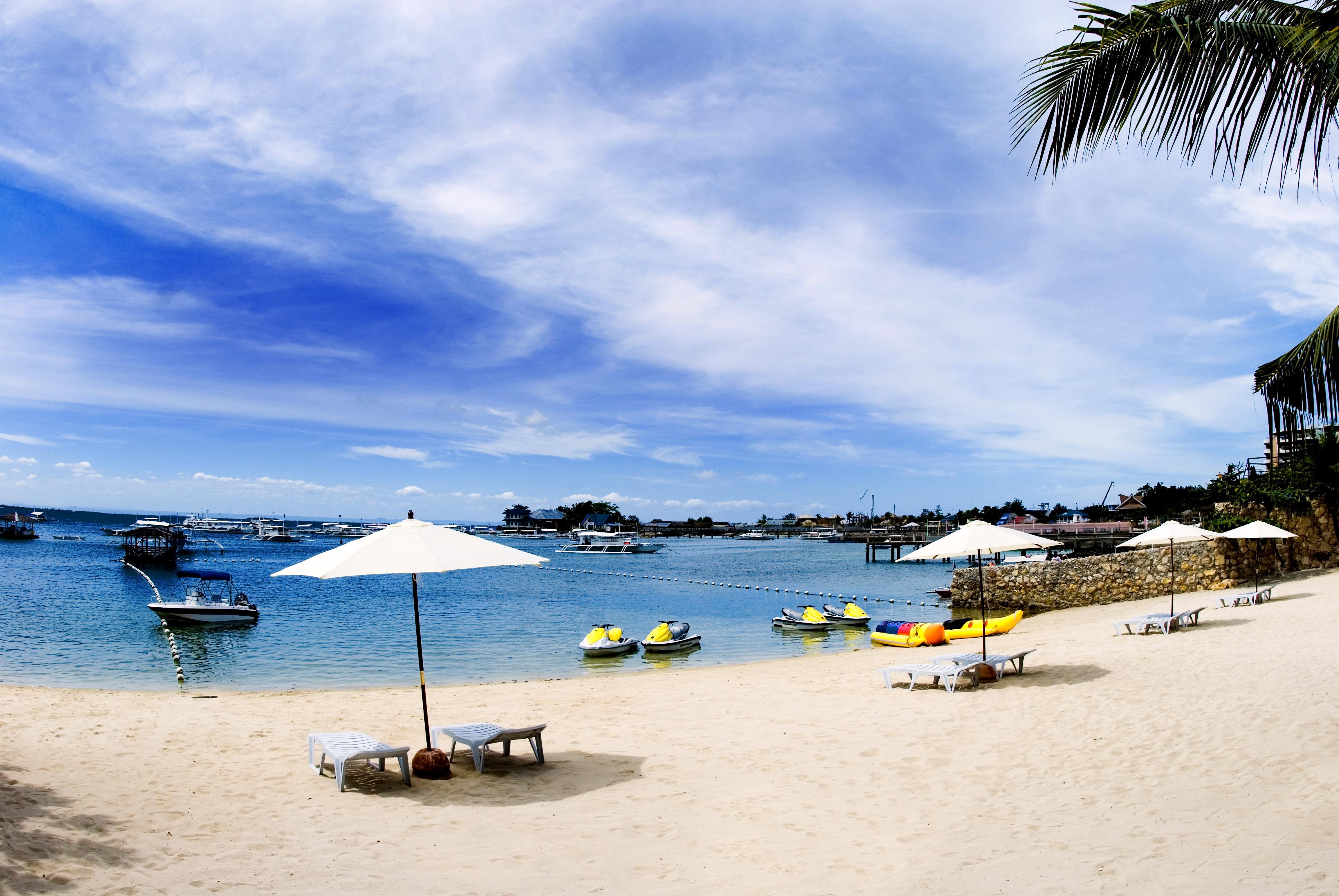 Cebu White Sands And Resort 4*