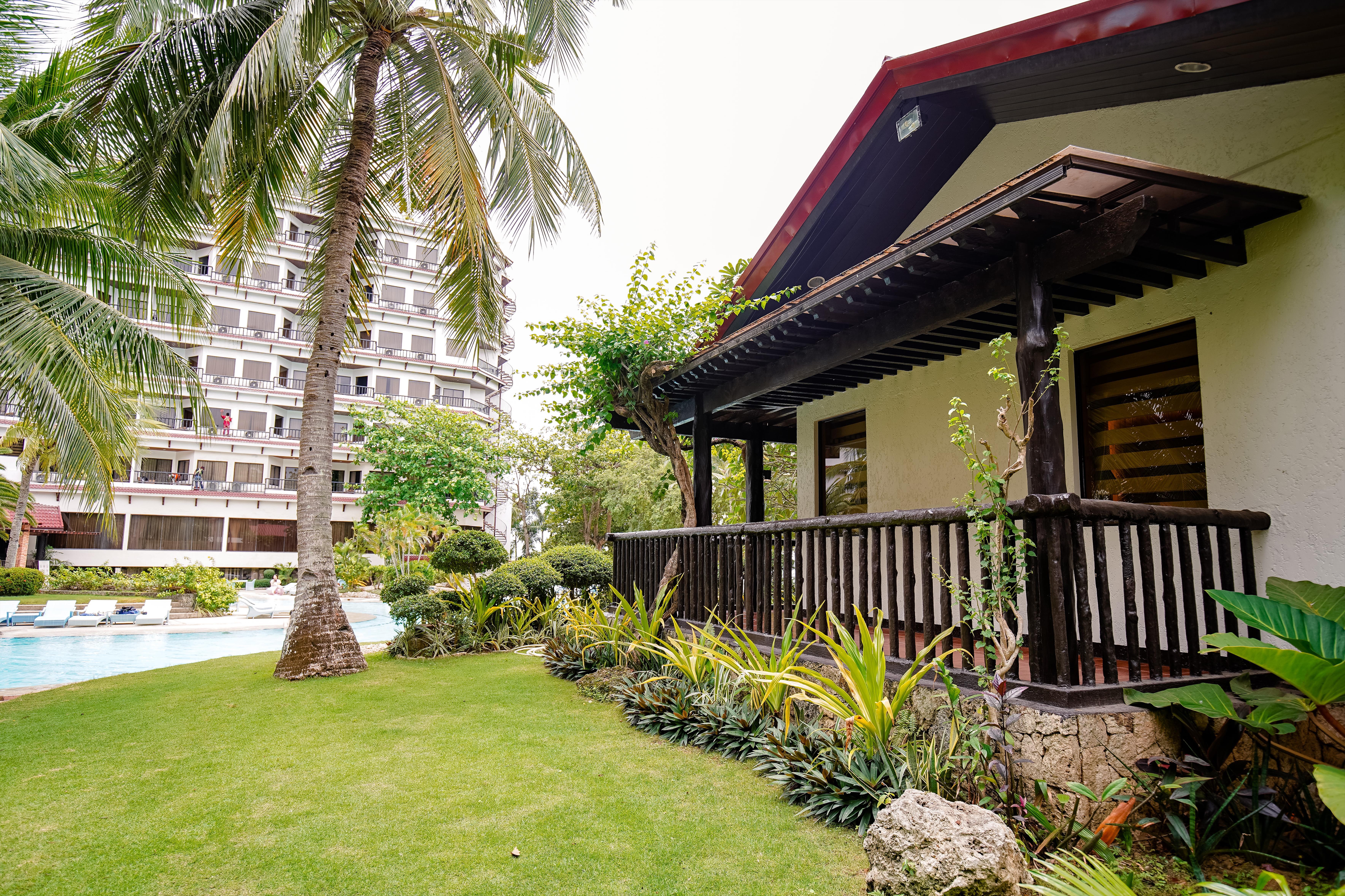 Resort Cebu White Sands And