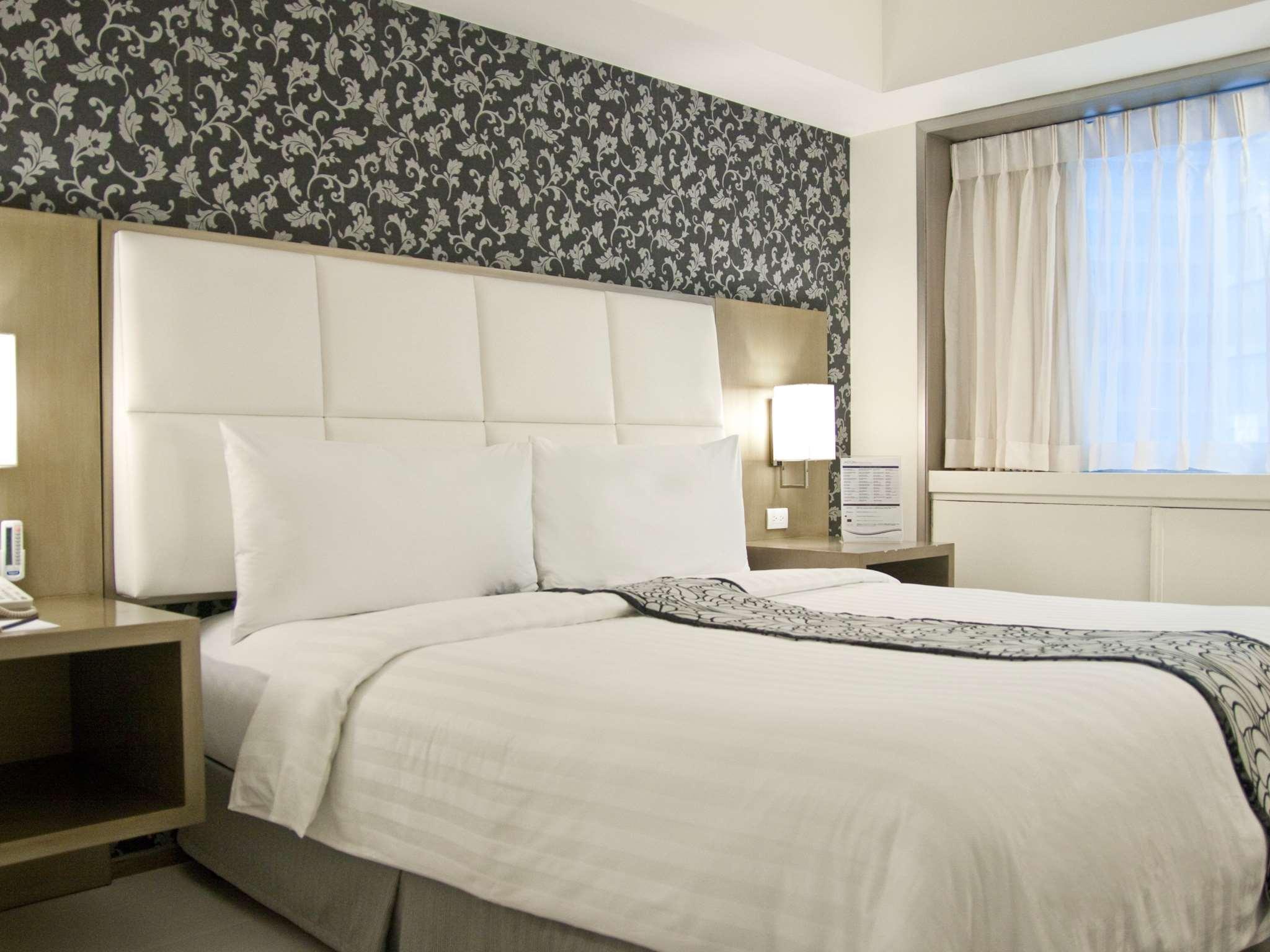 Hotel Quest & Conference Center 3*