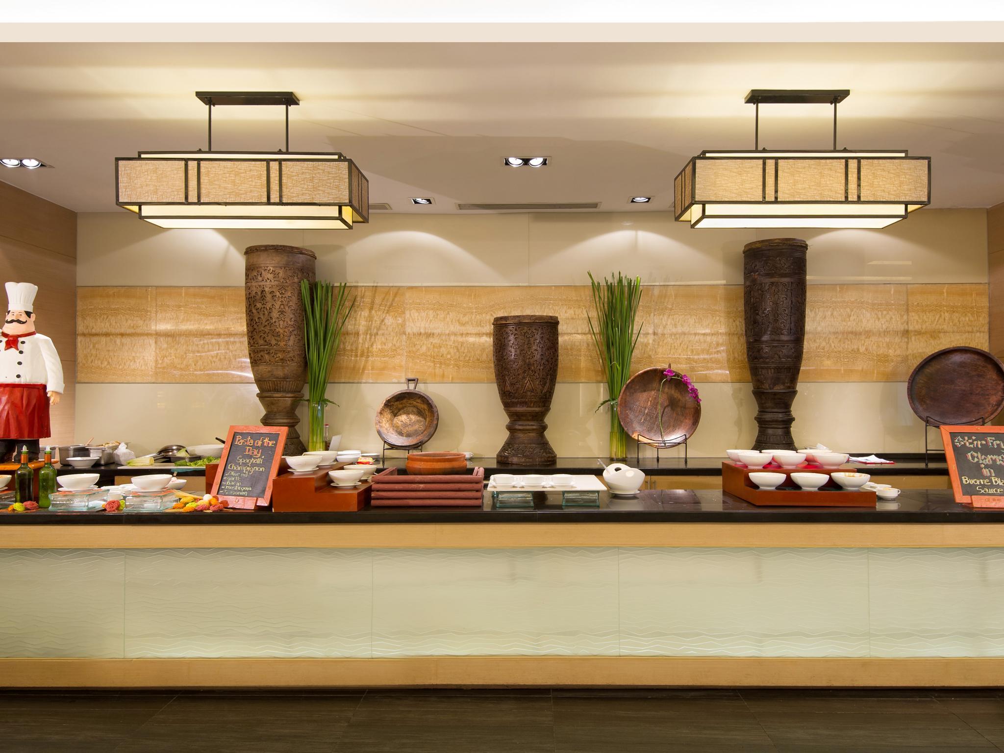Hotel Quest & Conference Center 3*